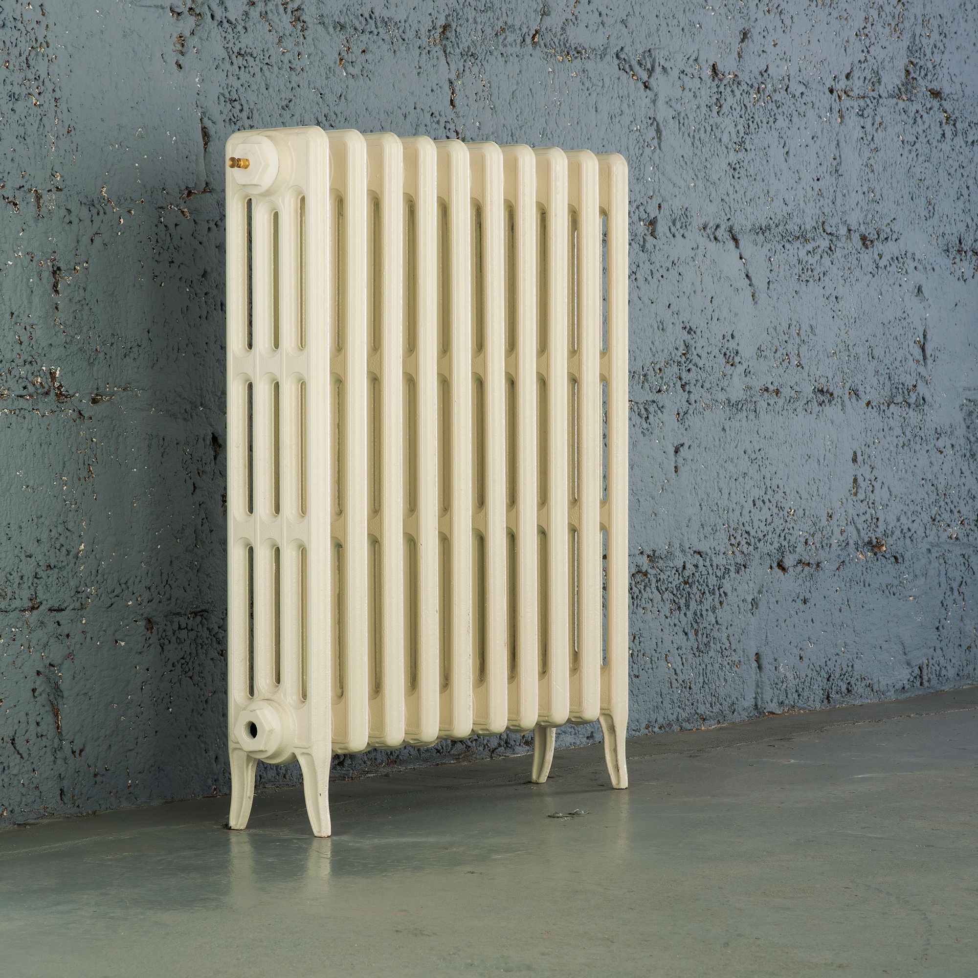 Arroll Neo-Classic Cream 4 Column Radiator, (W)634mm x (H)760mm