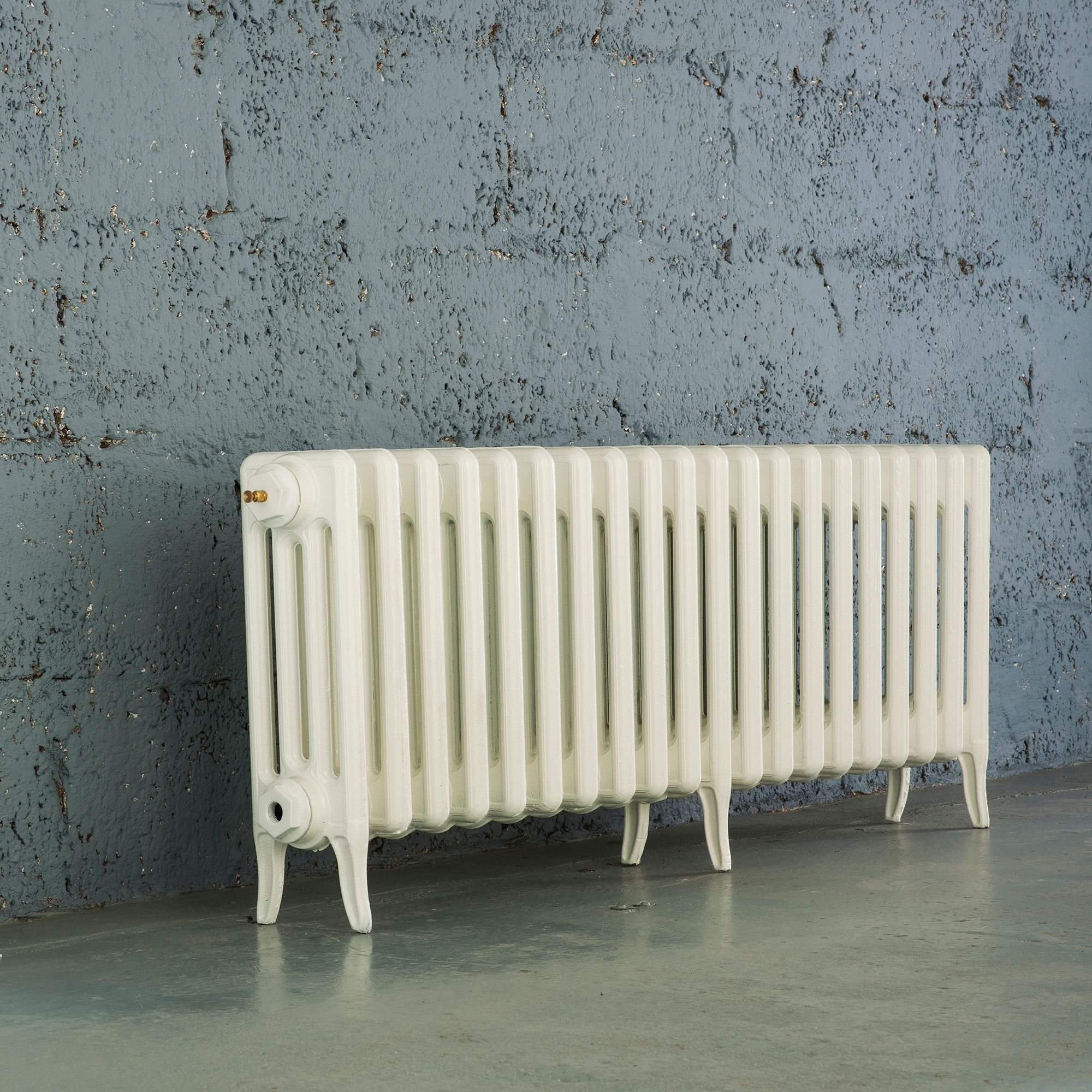 Arroll Neo-Classic White 4 Column Radiator, (W)1234mm x (H)460mm