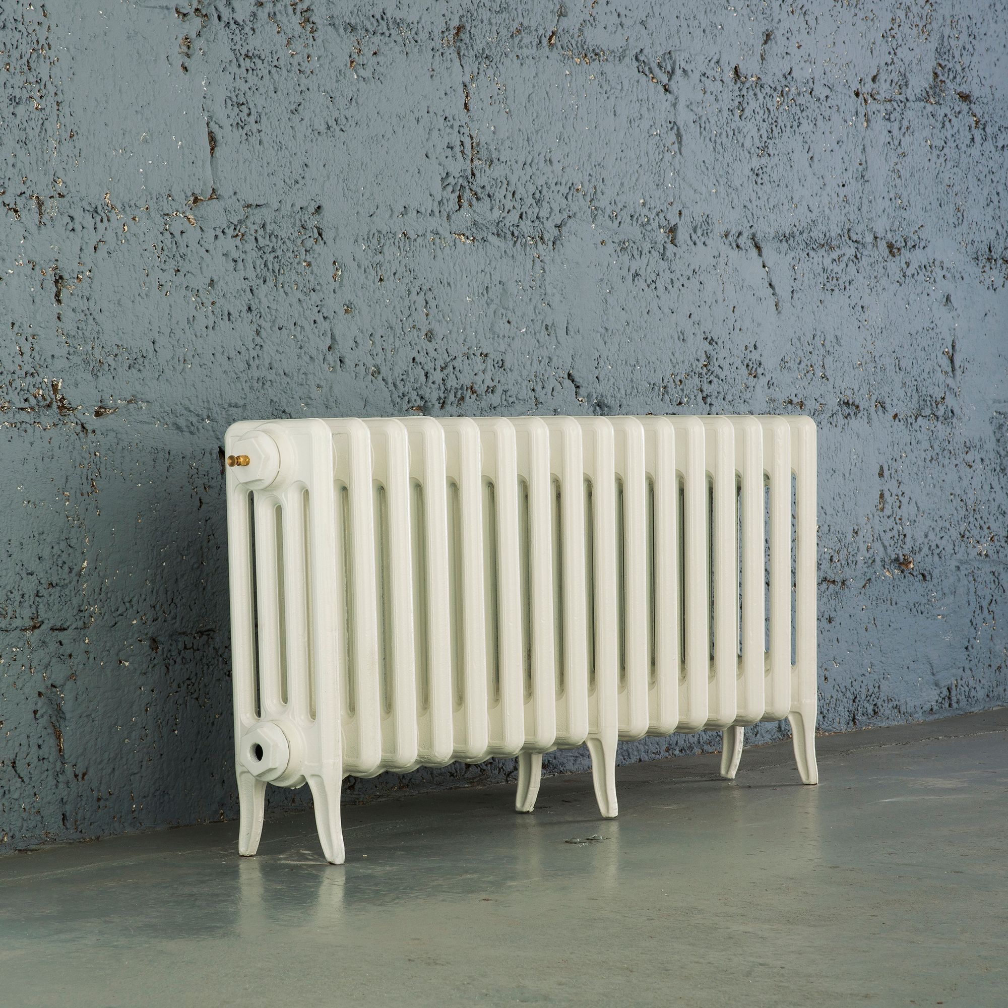 Arroll Neo-Classic White 4 Column Radiator, (W)994mm x (H)460mm