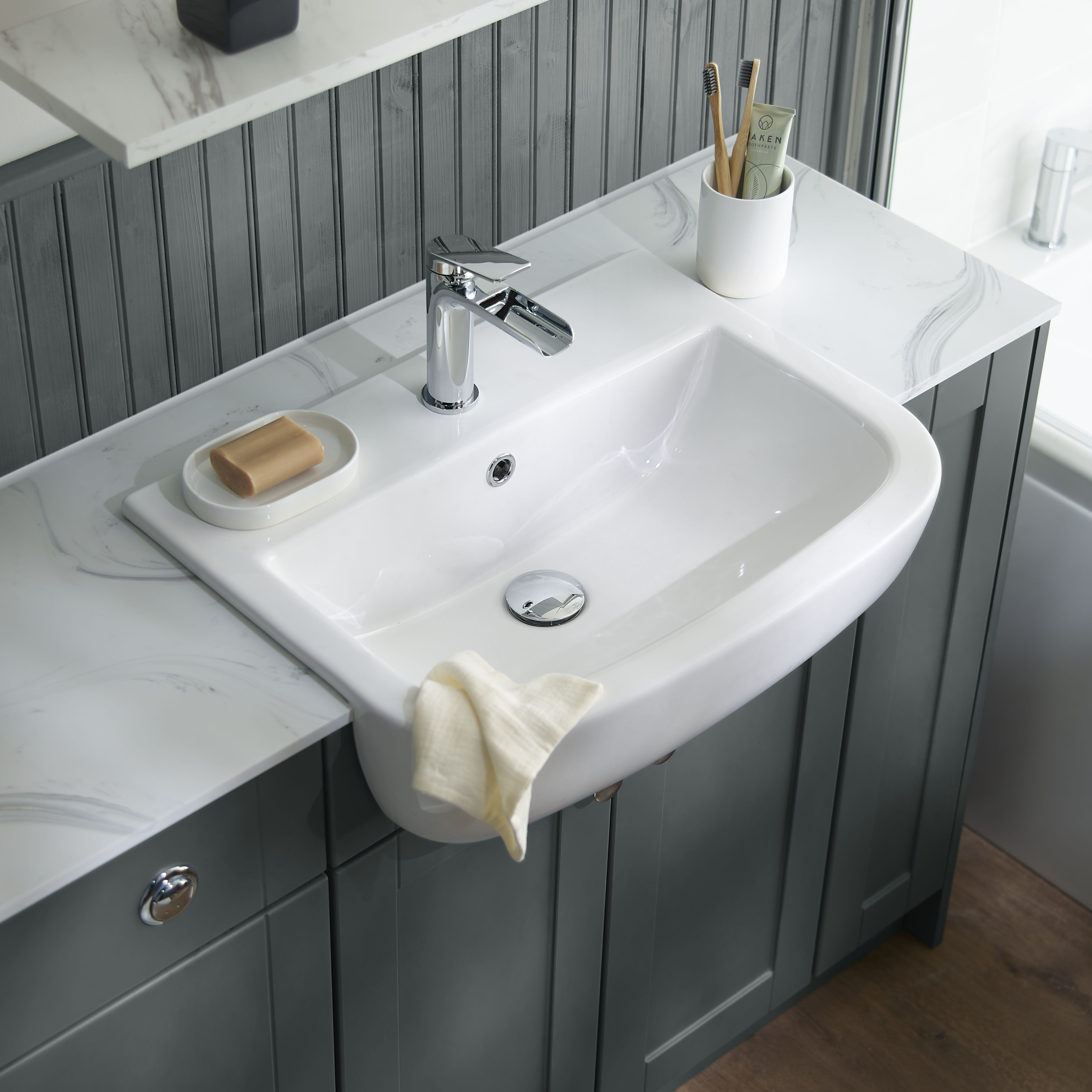 Ashford Matt Kombu green End panel (H)720mm