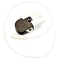 B&Q 2A 1 way White Pull cord switch