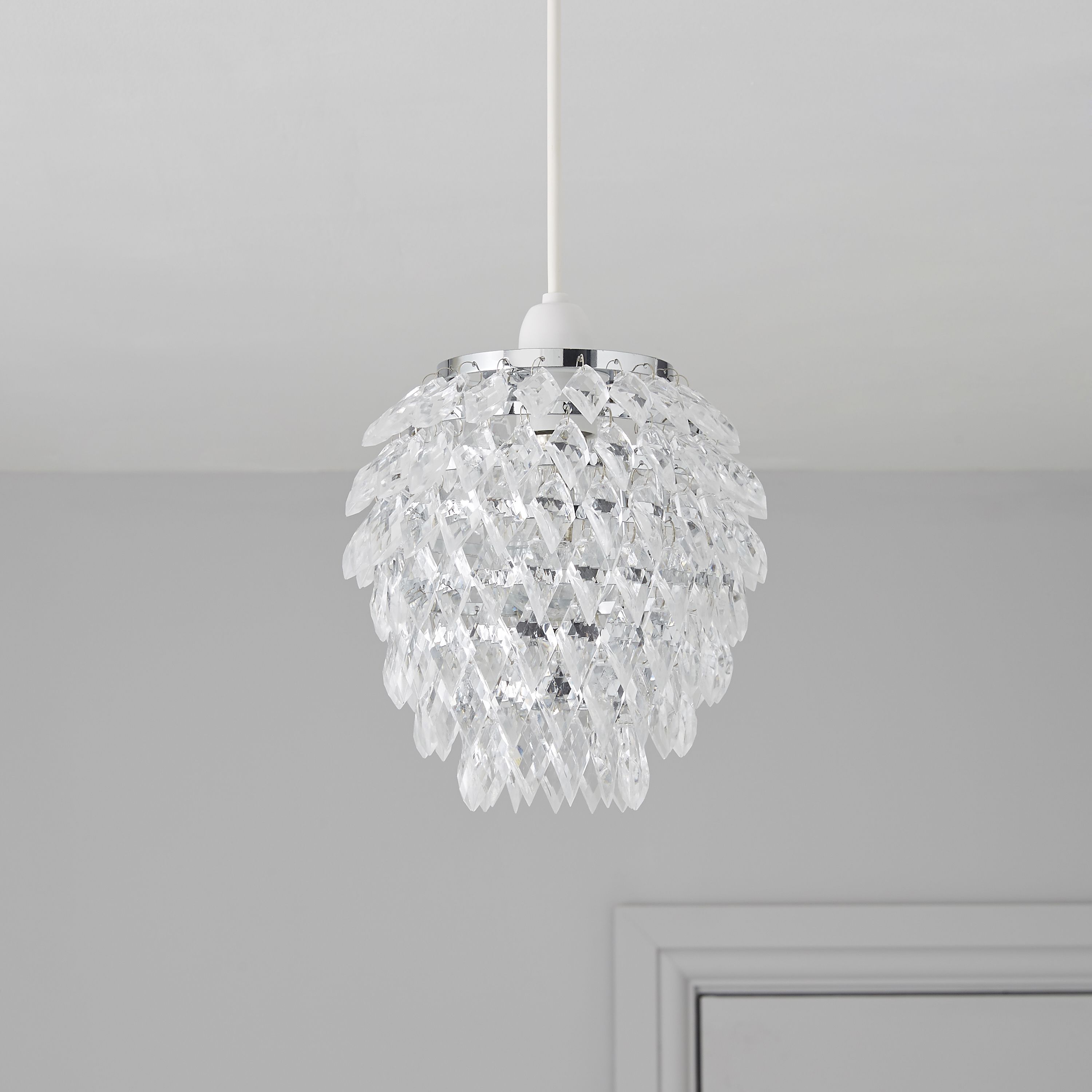 White best sale beaded lampshade