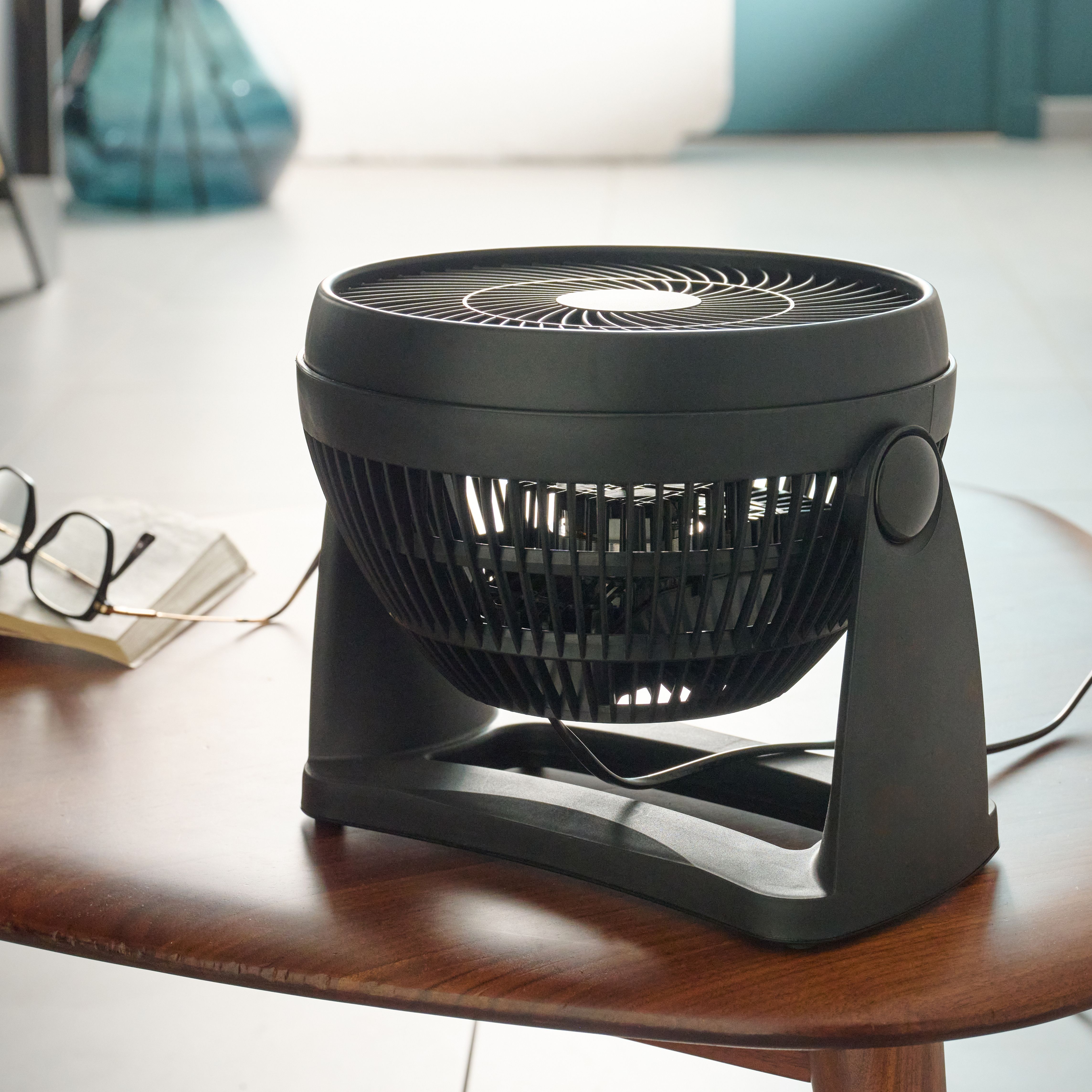 Black 7" 21W Table fan