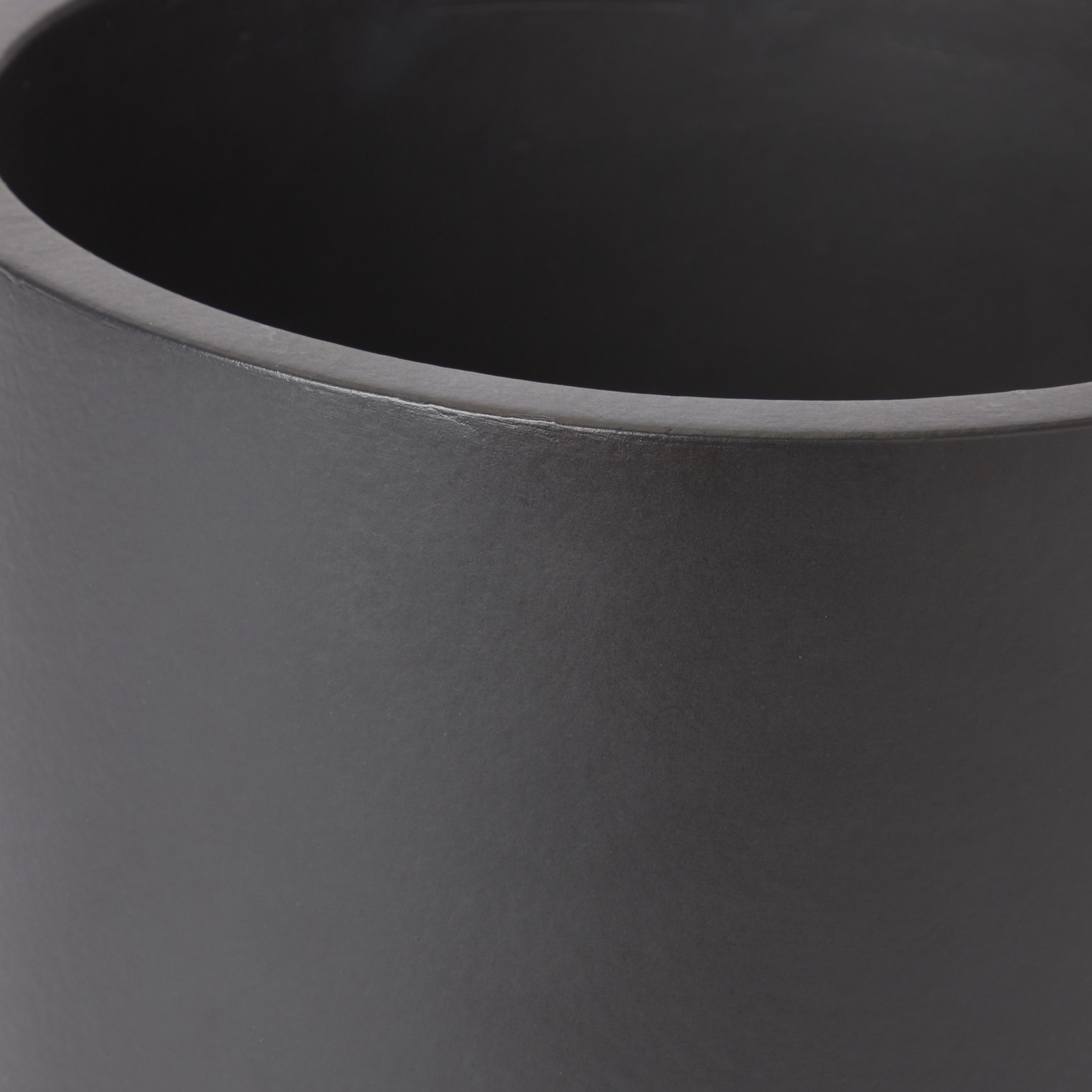 Black Concrete Cylindrical Plant pot (Dia)20.4cm