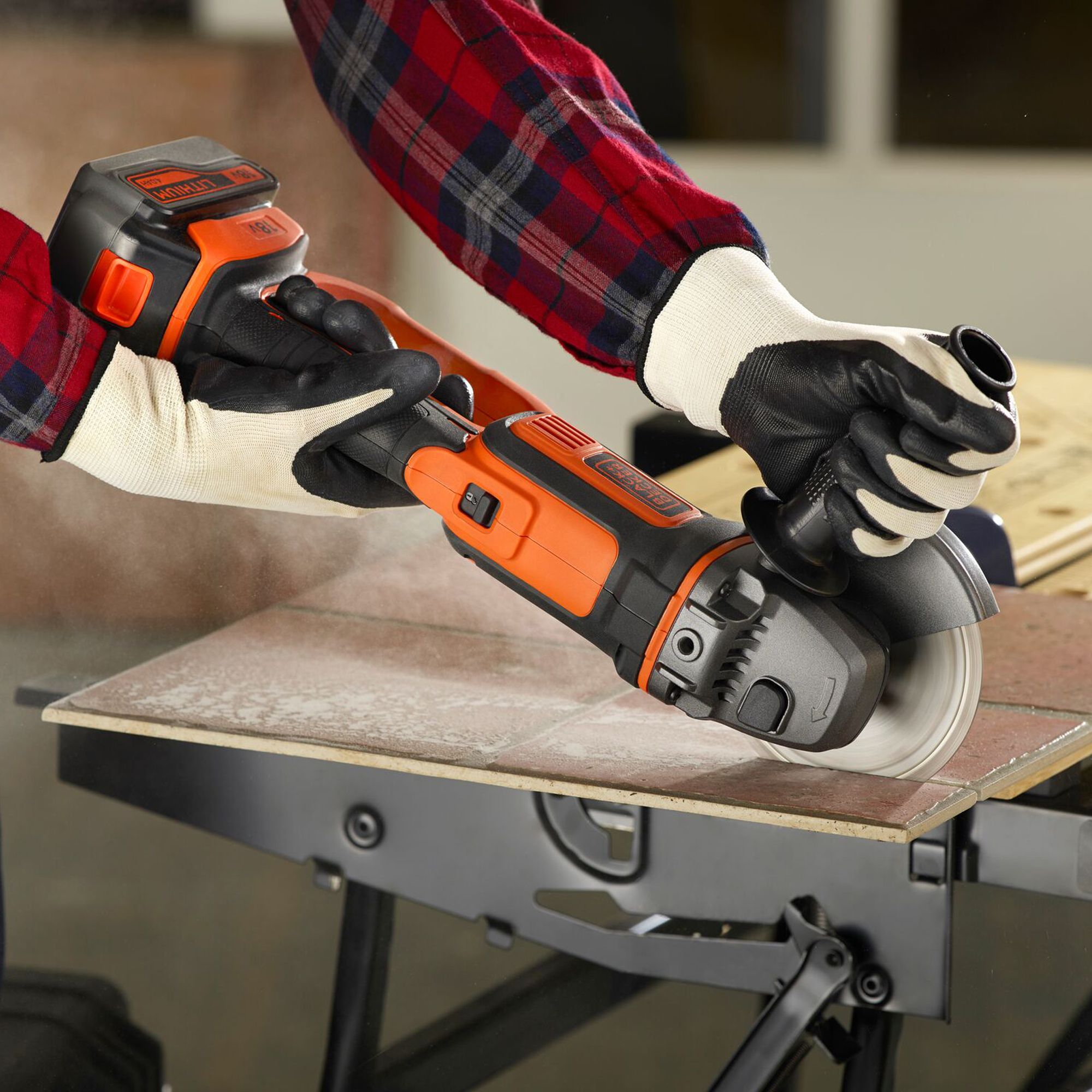 Black and Decker BEG010A5 Angle Grinder Review