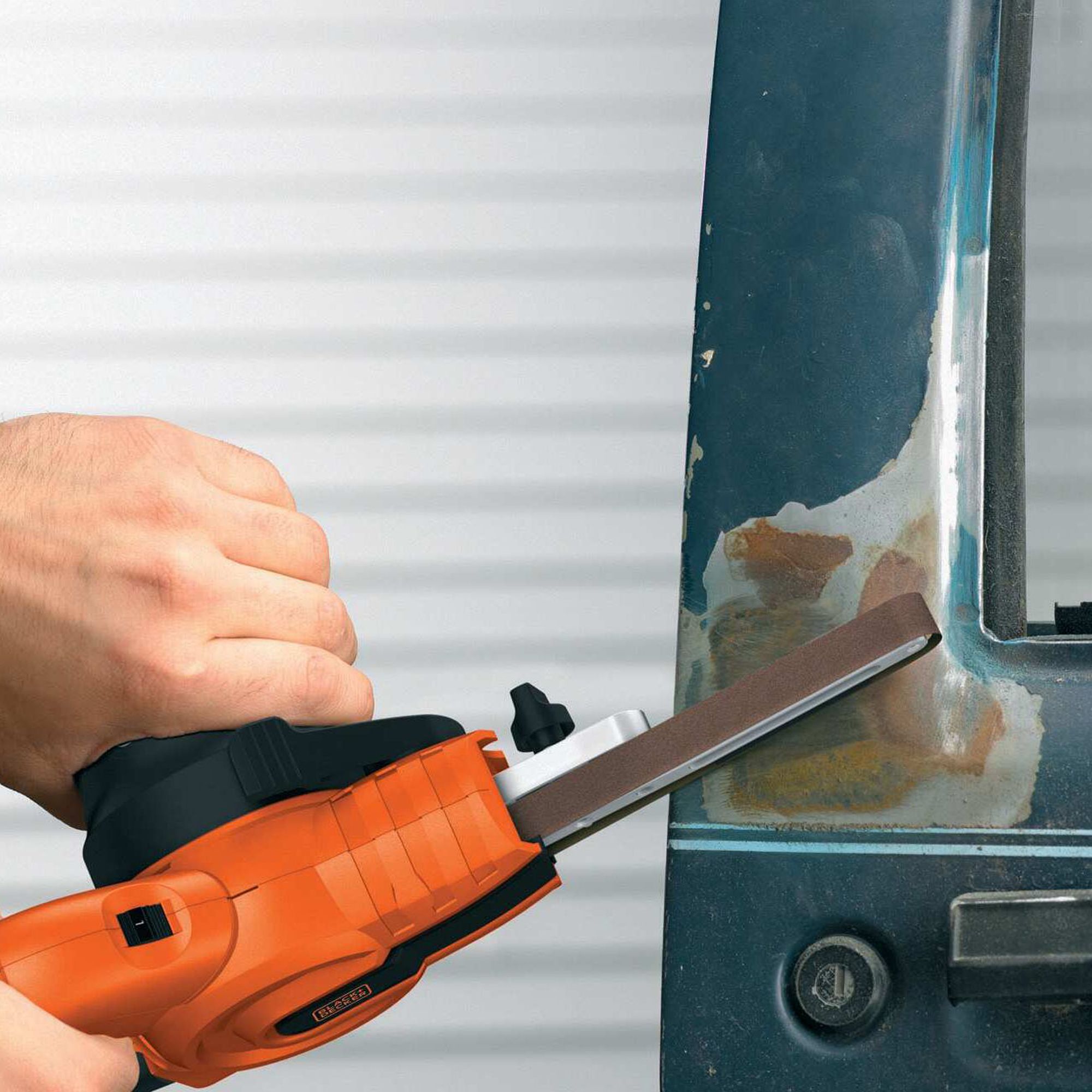 Black+Decker 350W 230V Corded Belt sander KA900E