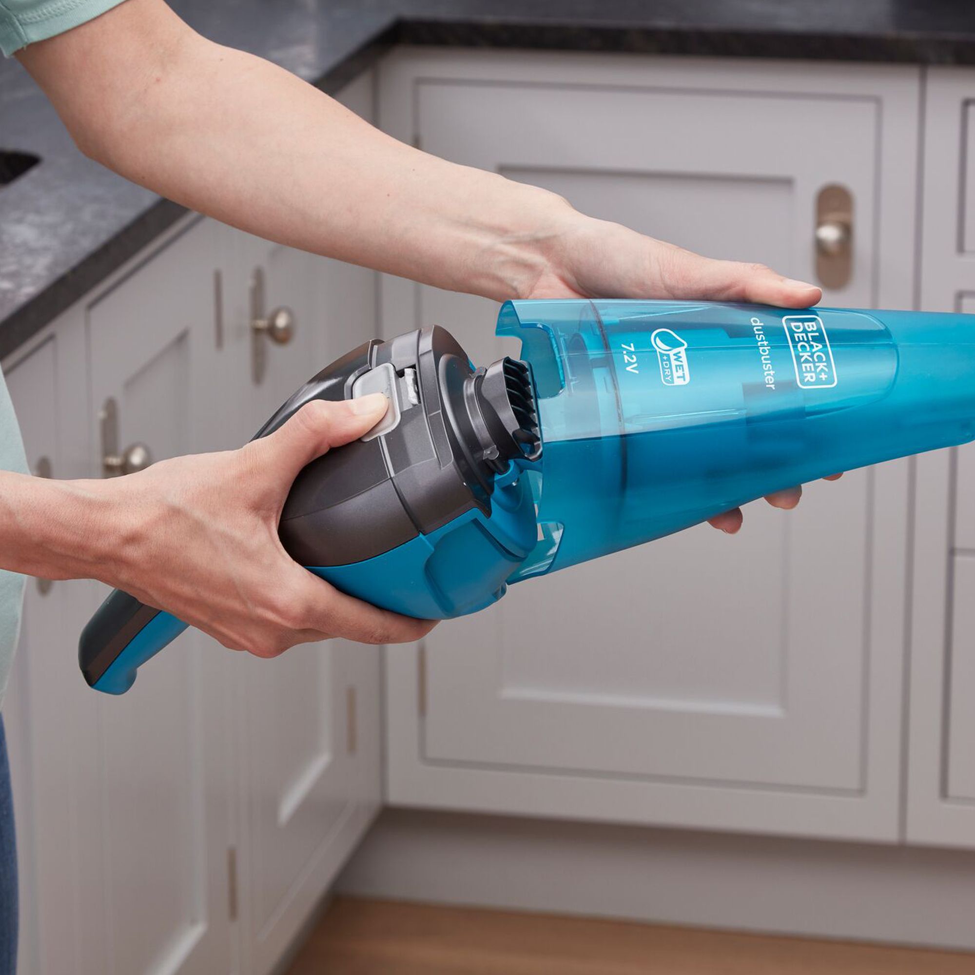 Black+Decker Dustbuster WDC215WA-GB Cordless Wet & dry vacuum 0.38L