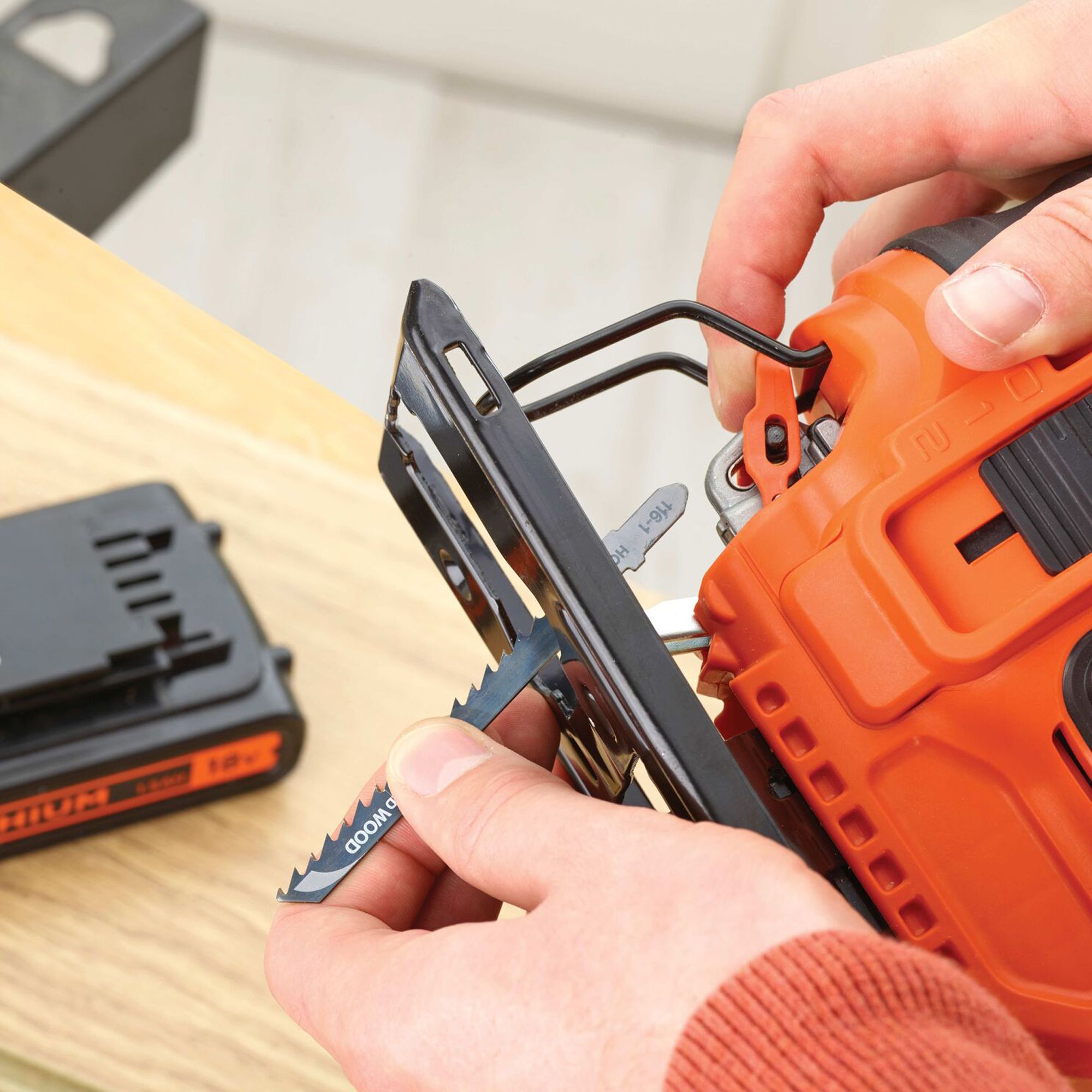 Black+Decker Li-ion POWERCONNECT 18V Cordless Jigsaw (1 x 1.5Ah) - BDCJS18C13-GB