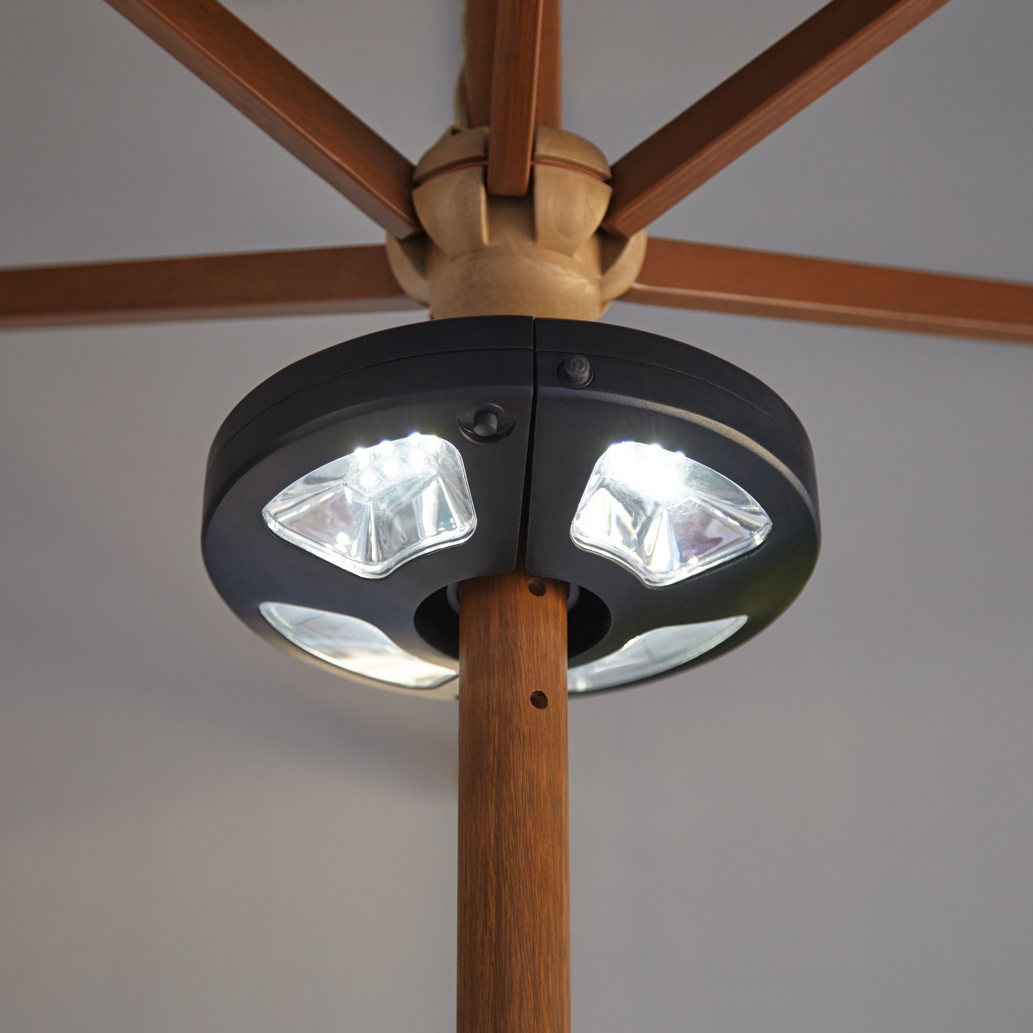 Blooma Alinda Black Battery-powered LED Parasol light