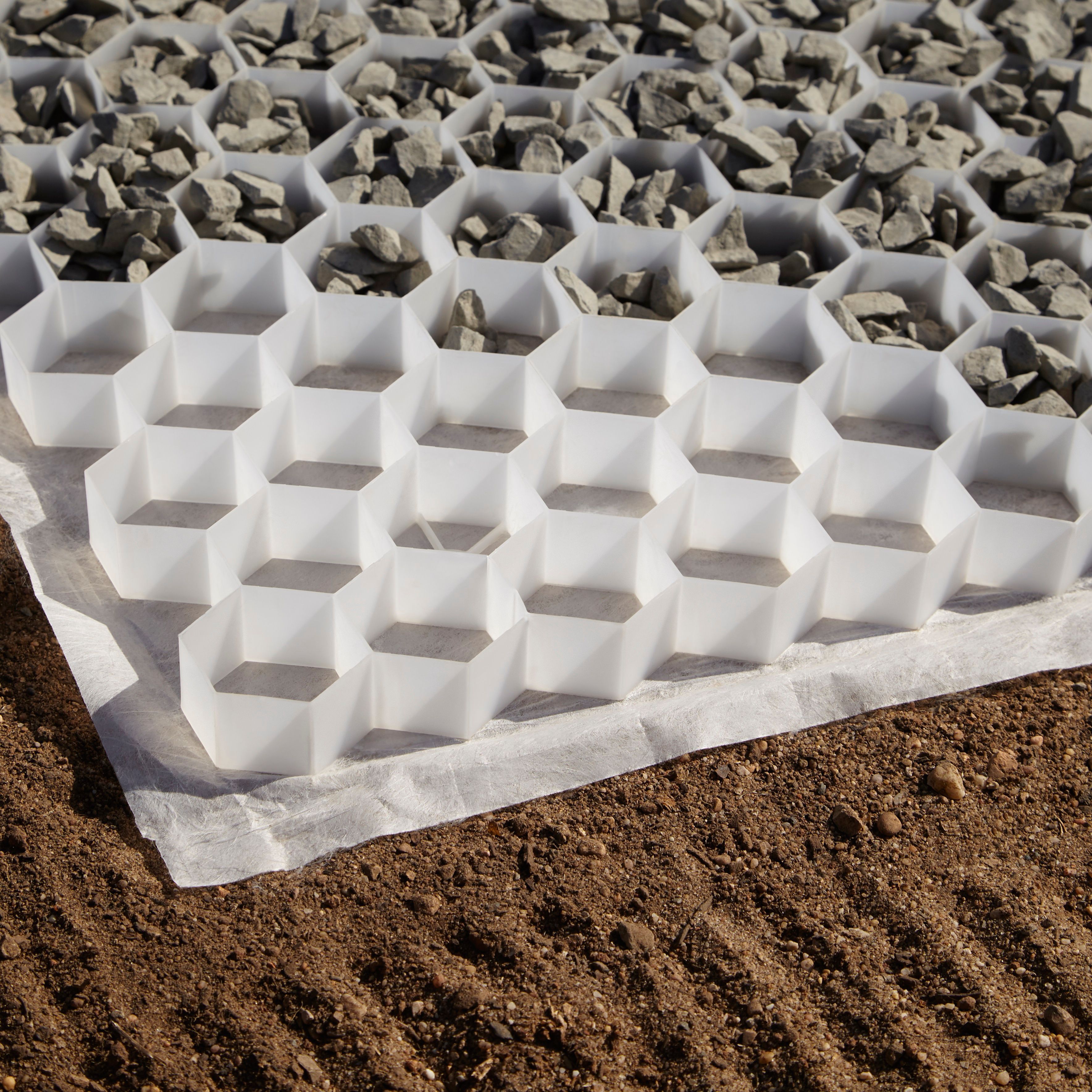 Blooma White Pathway Gravel stabilisation tile
