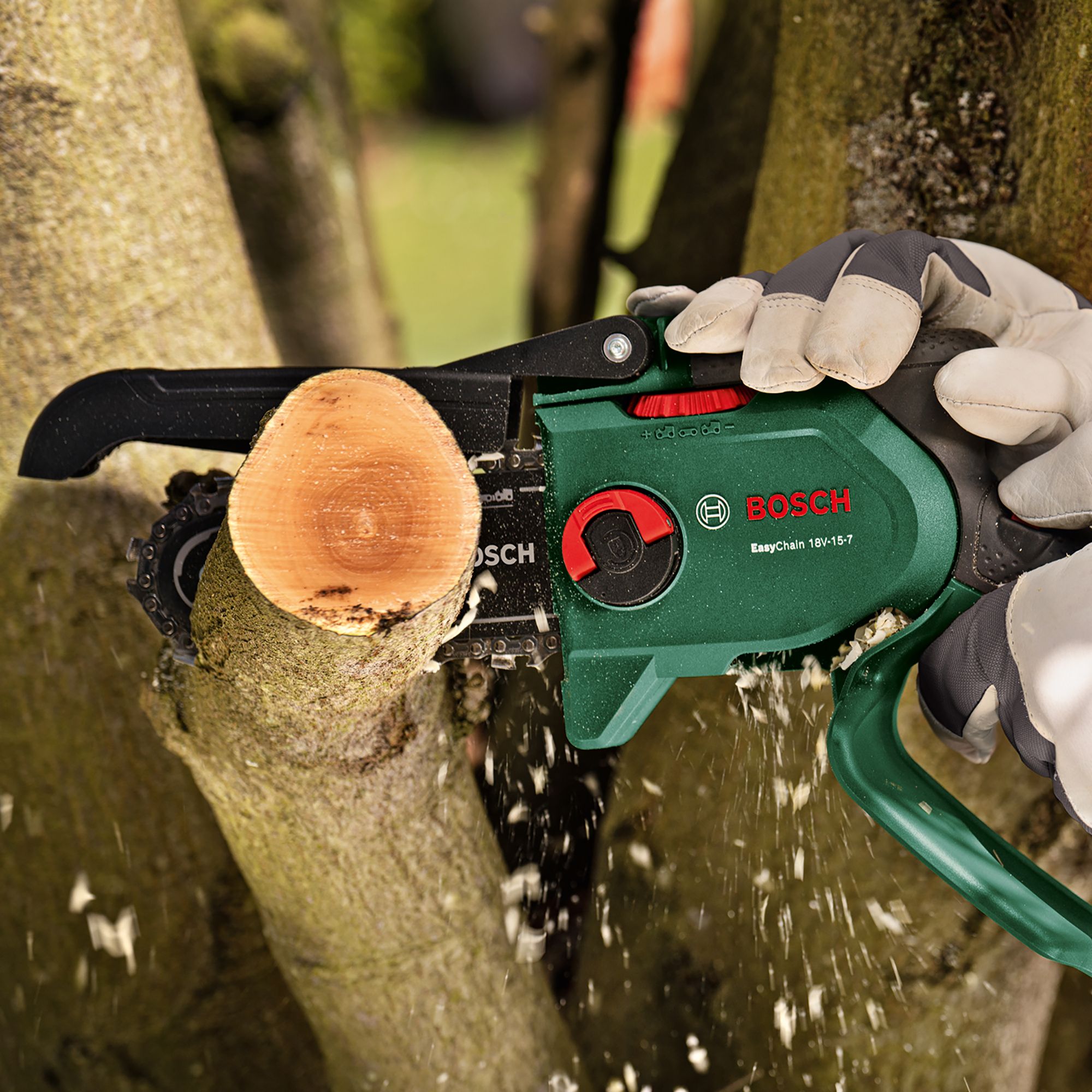 Bosch 18V Cordless 150mm Chainsaw - BARE