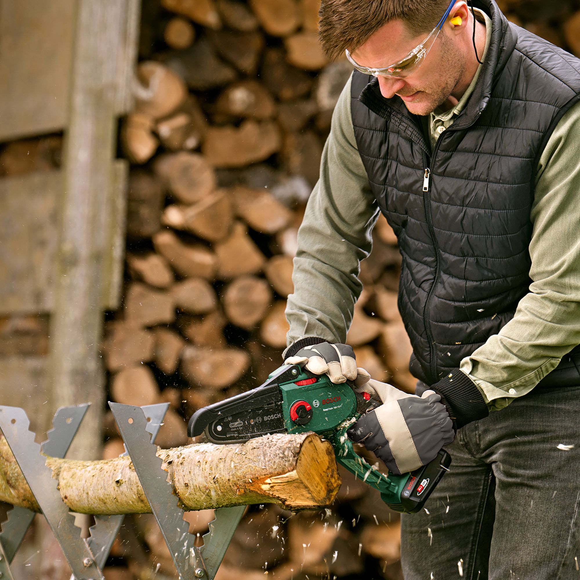 Bosch 18V Cordless 150mm Chainsaw - BARE
