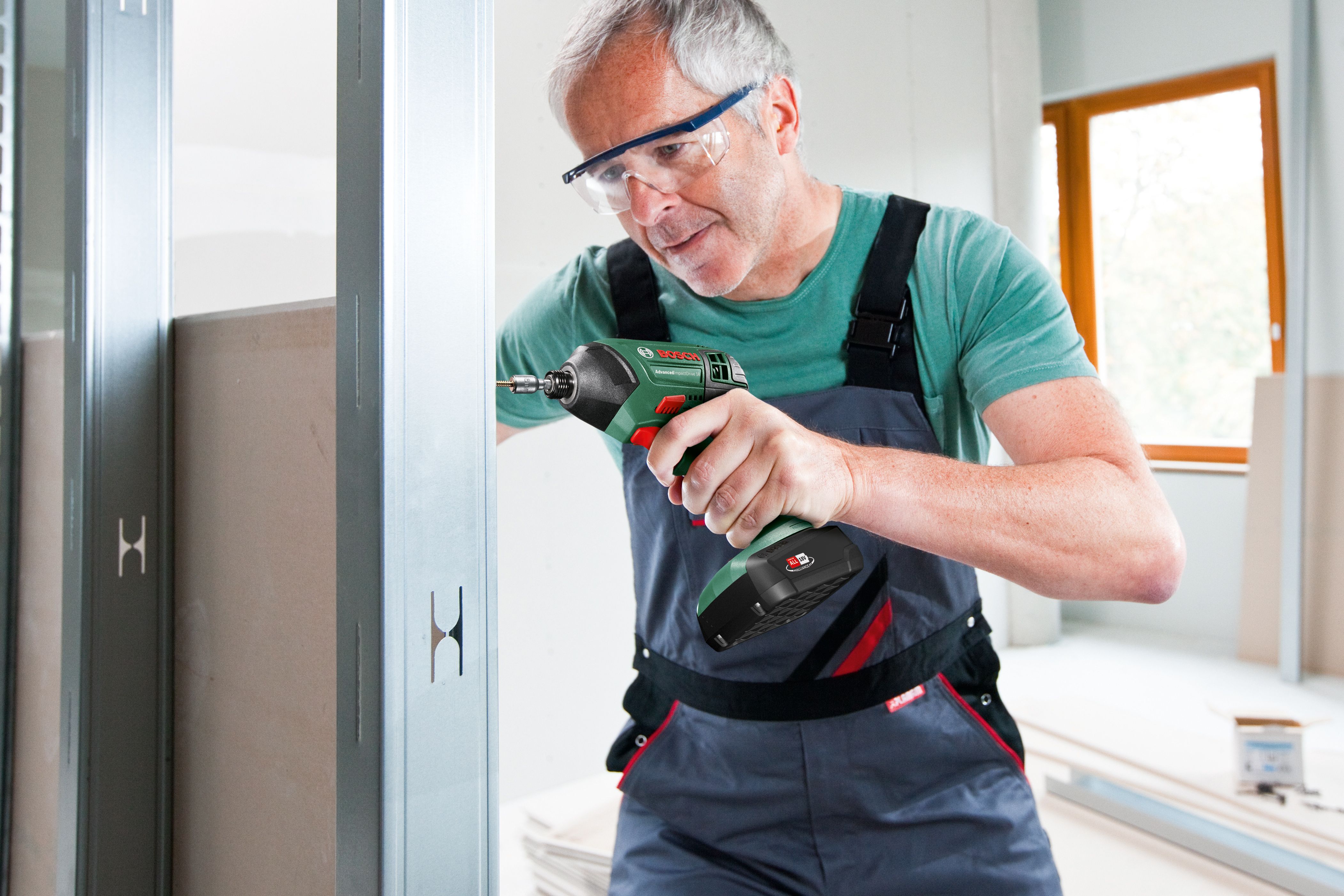 Bosch Advanced 18V Li ion Brushed Cordless Impact driver 1 x 1.5Ah Tradepoint