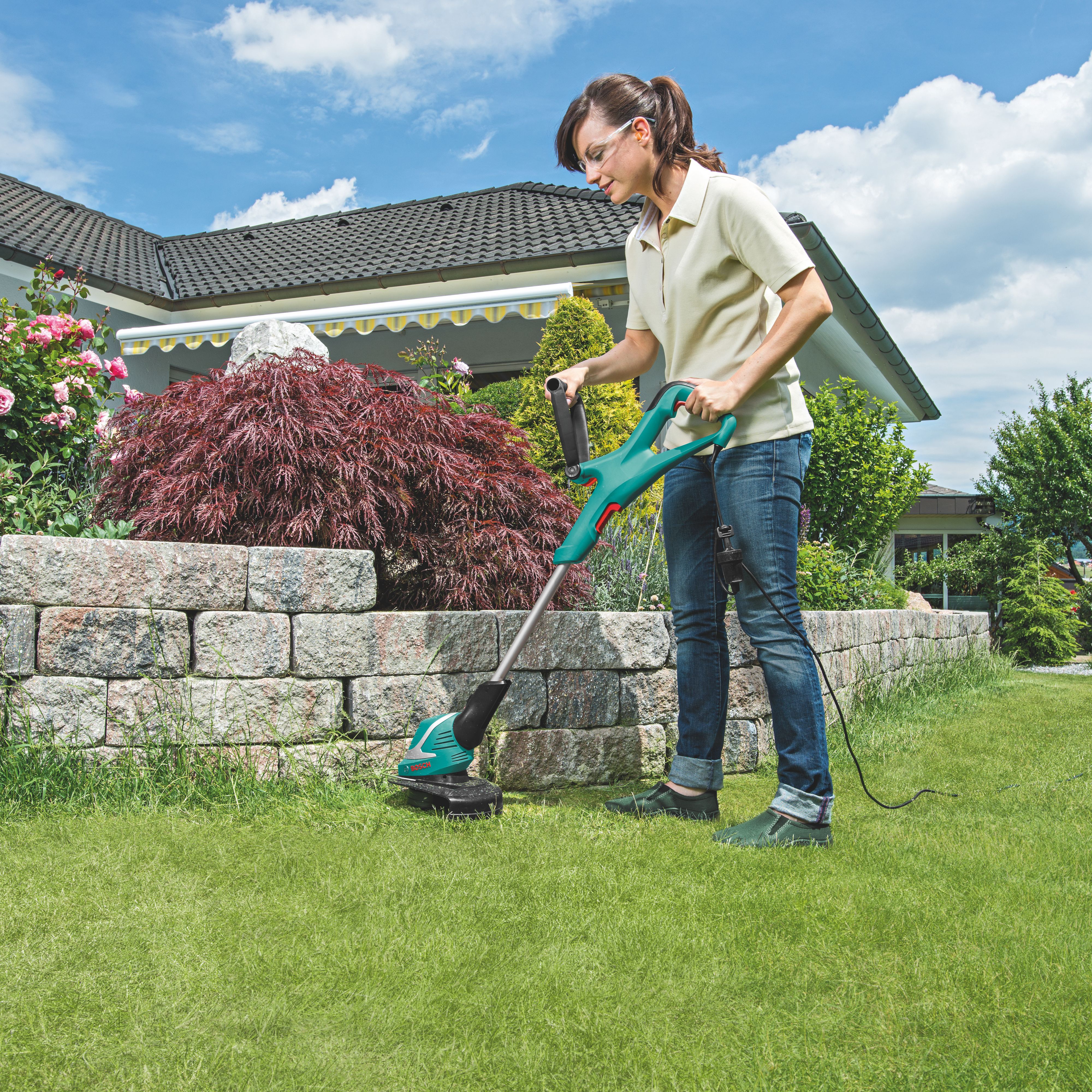 Bosch ART 30 550W Corded Grass trimmer