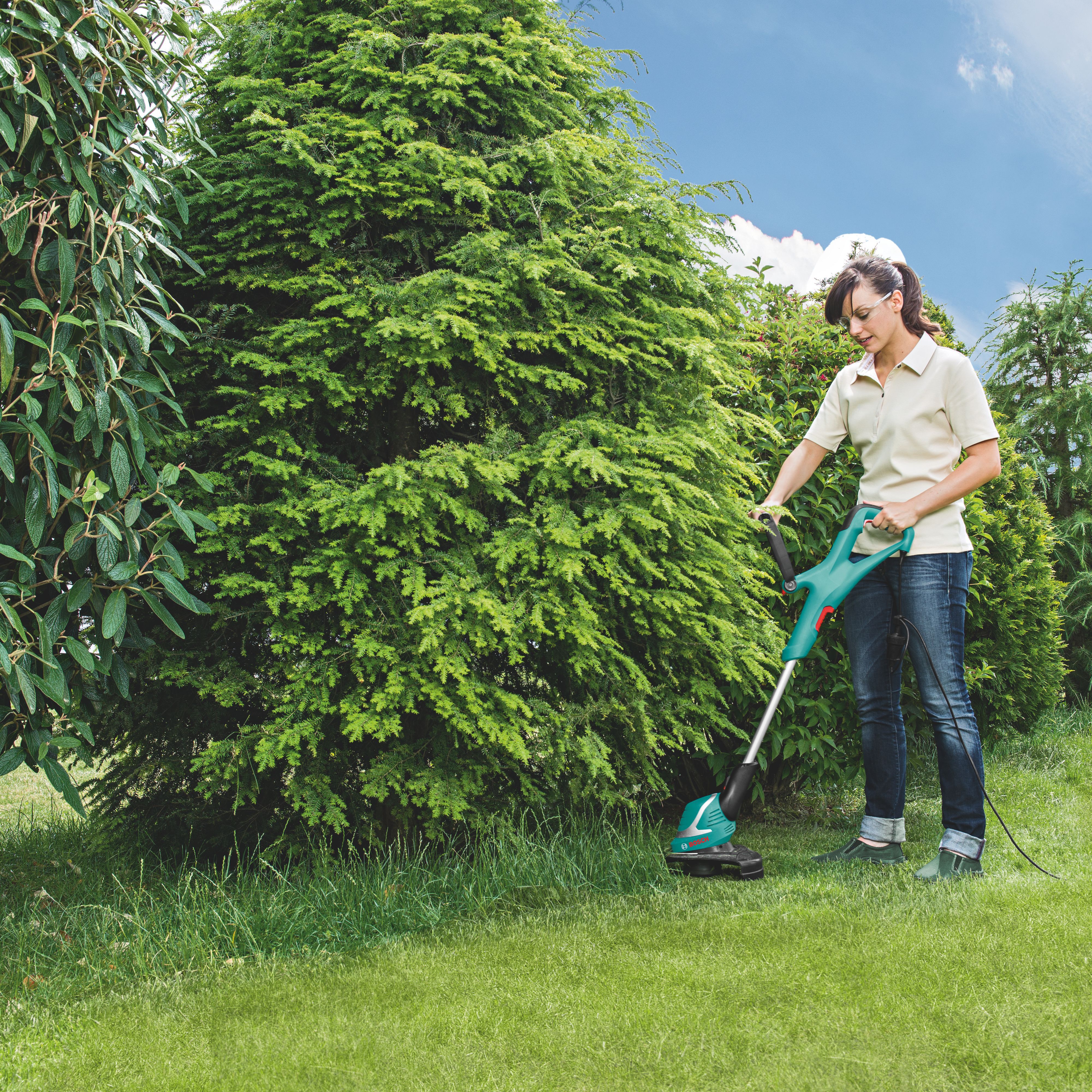 Bosch ART 30 550W Corded Grass trimmer