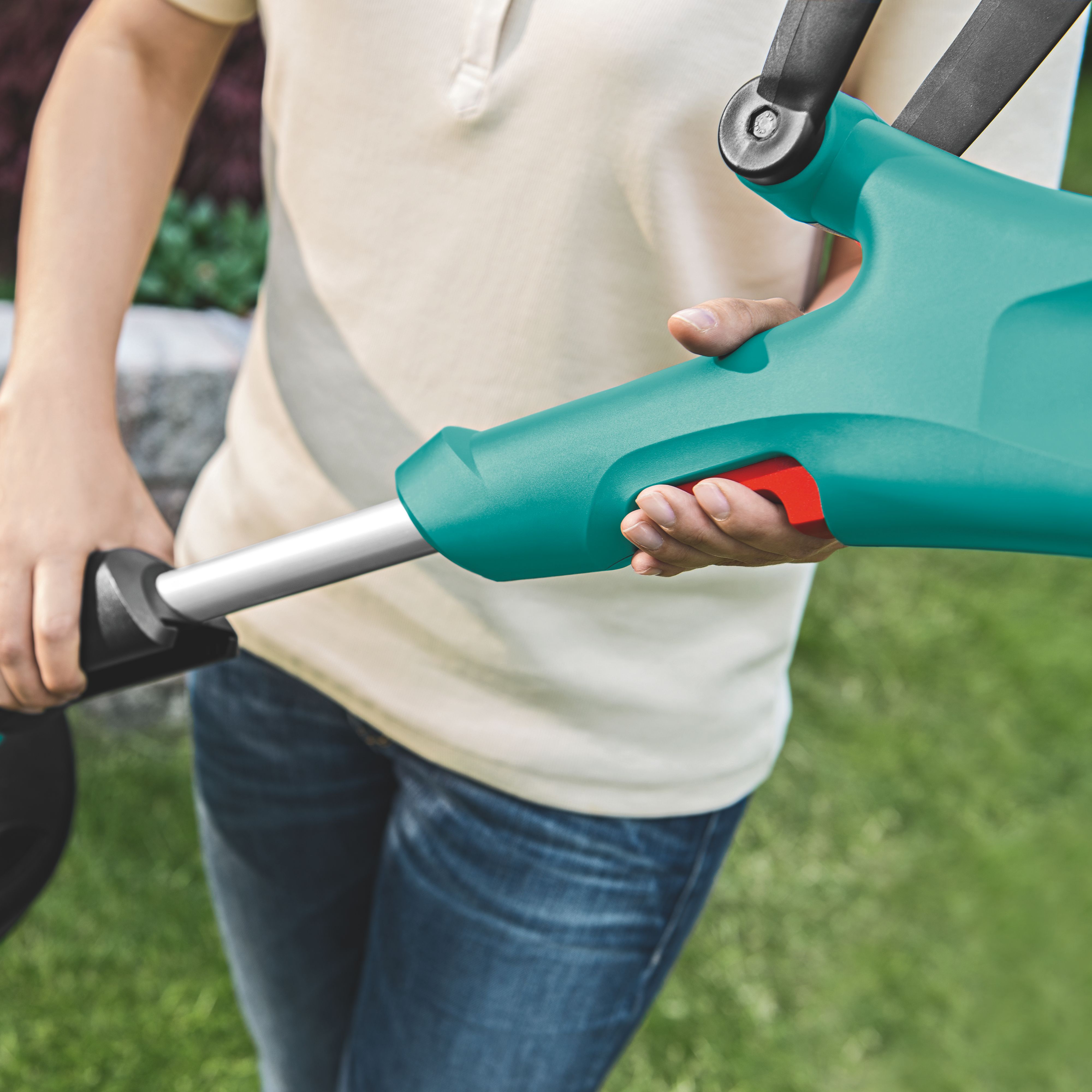 Bosch ART 30 550W Corded Grass trimmer