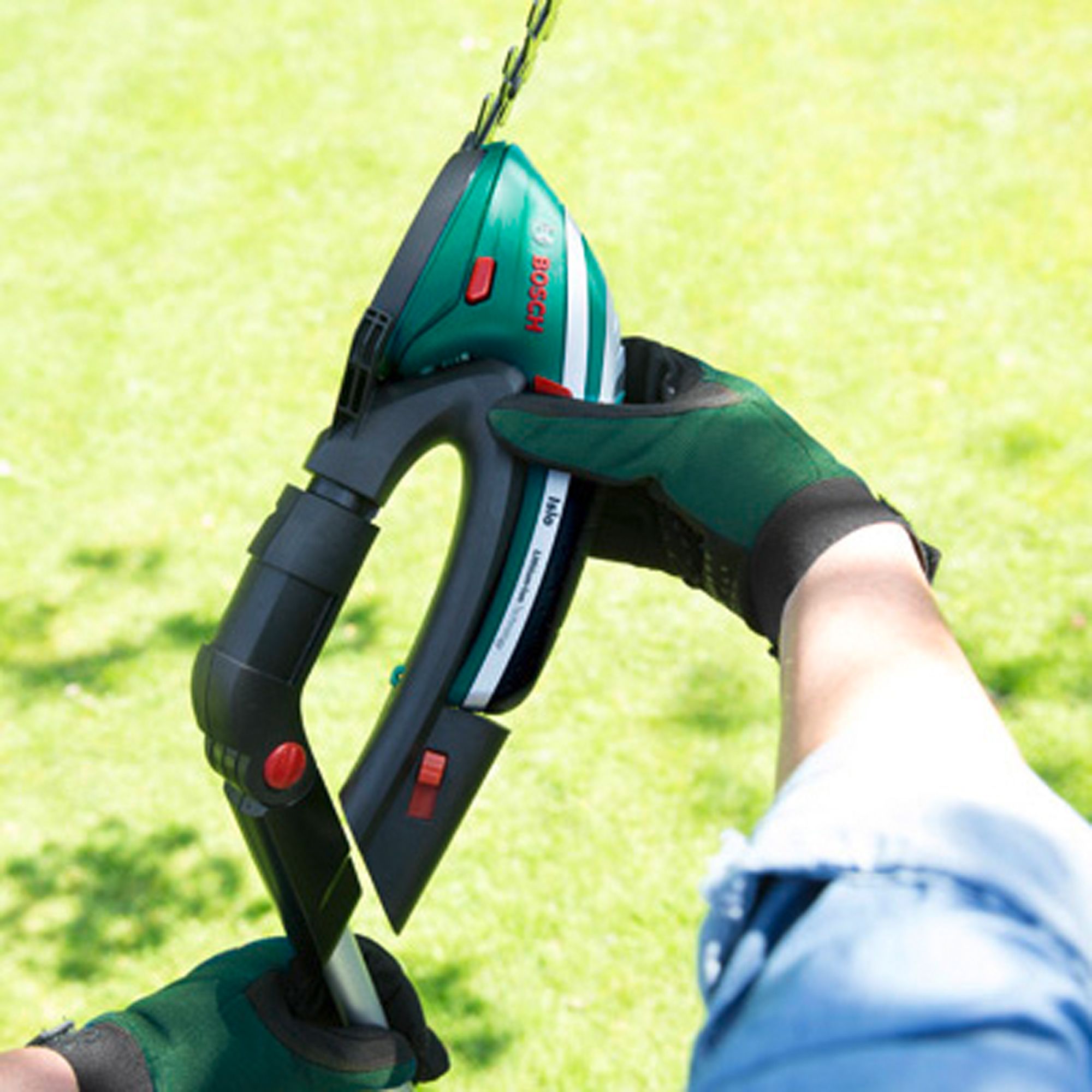 Bosch ISIO 3 Cordless 120mm 3.6V Shrub & grass shear