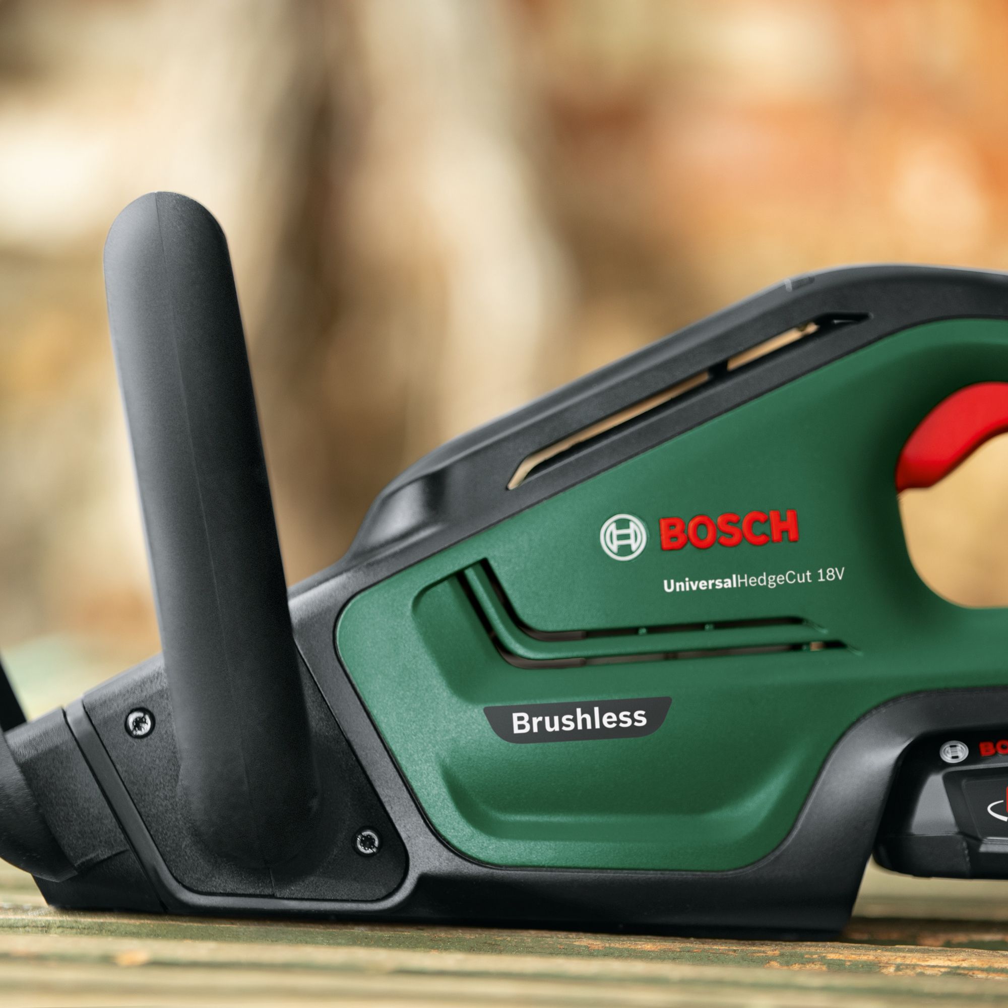 Bosch Power for all 18V 550mm UniversalHedgeCut 18-55 Cordless Hedge trimmer