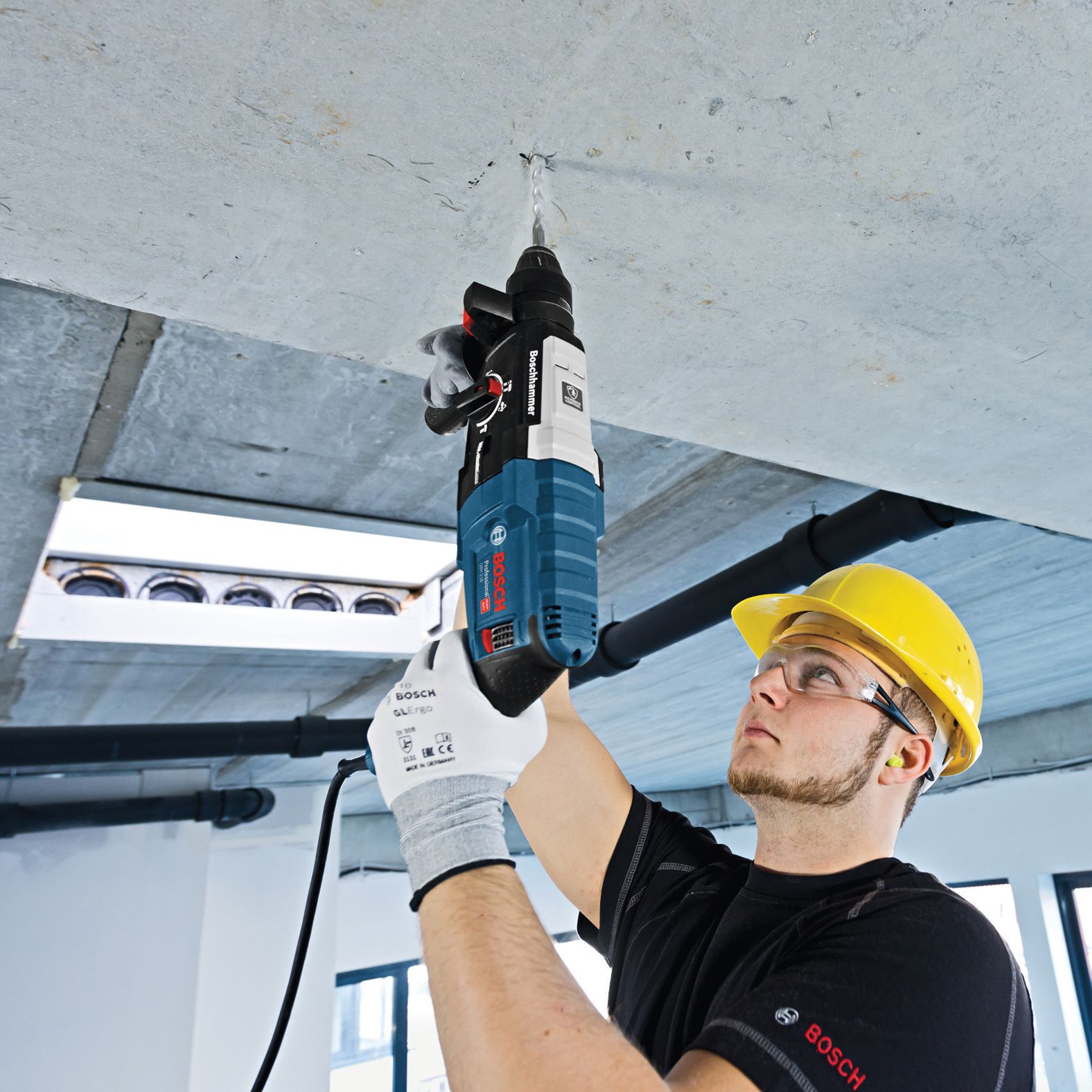 Bosch Professional 110V 880W Corded SDS+ drill GBH 2-28