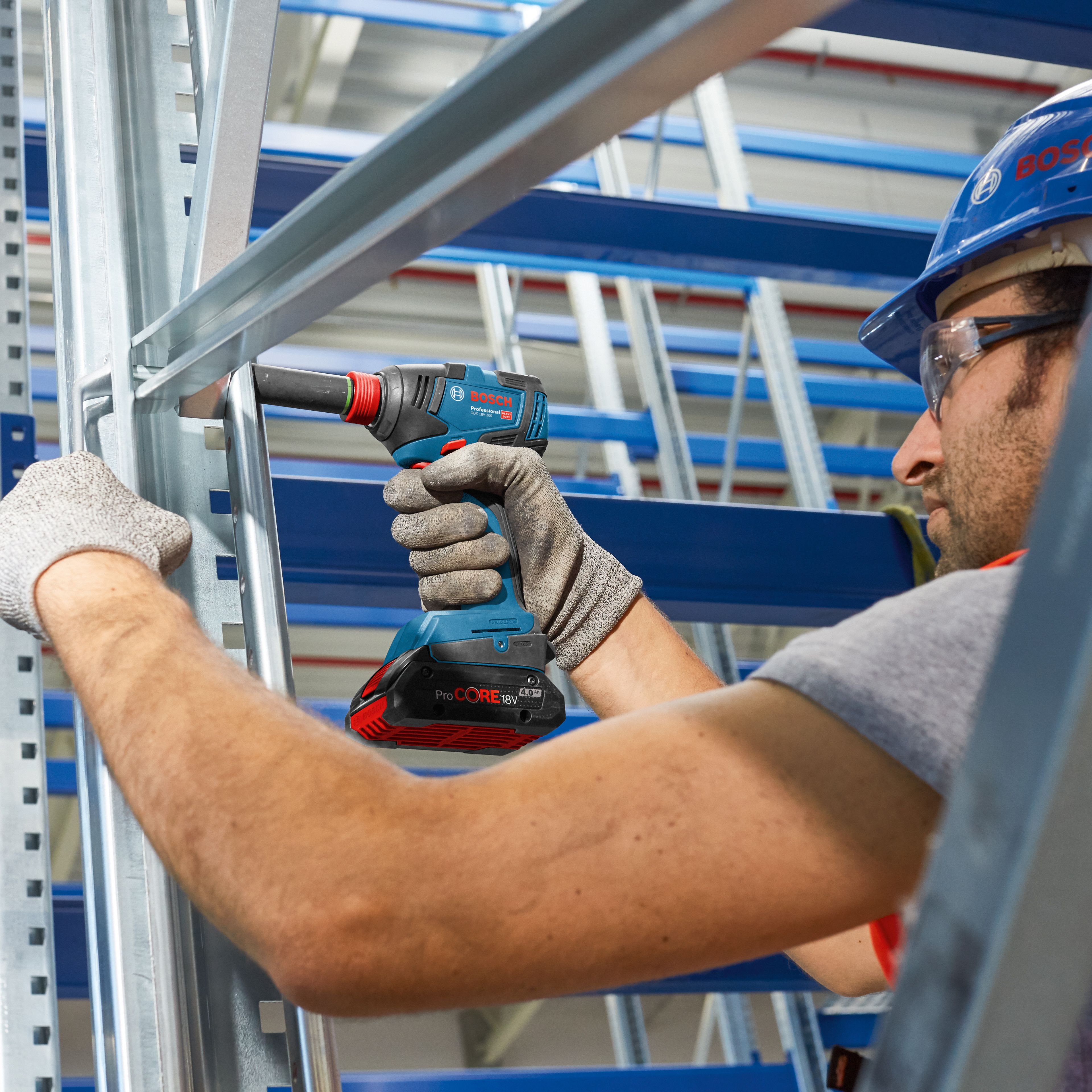 Bosch Professional 18V Li-ion Brushless Cordless Impact driver (2 x 5Ah) - GDX 18V 200