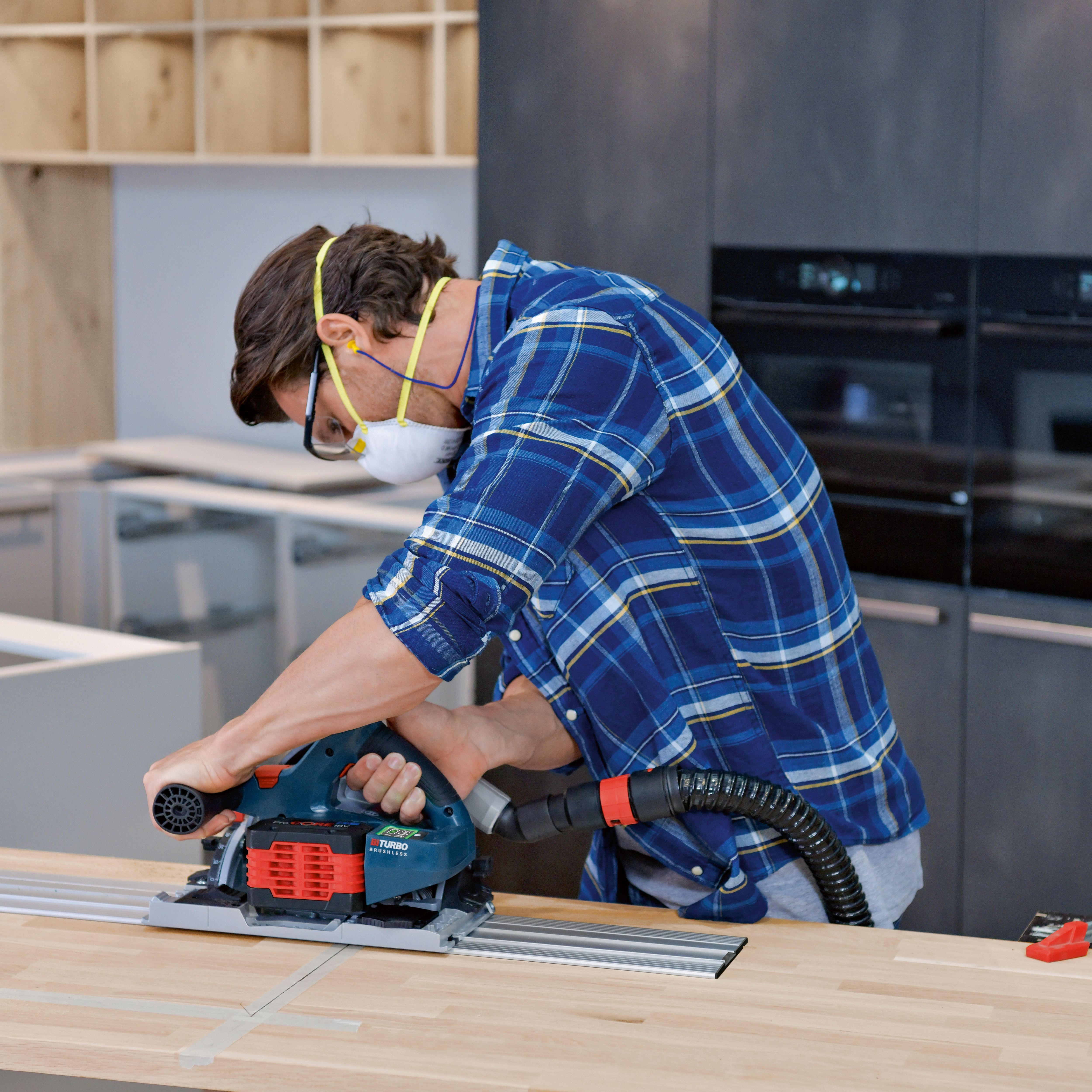 Bosch Professional BITURBO 18V Cordless Plunge saw GKT 18V-52 GC