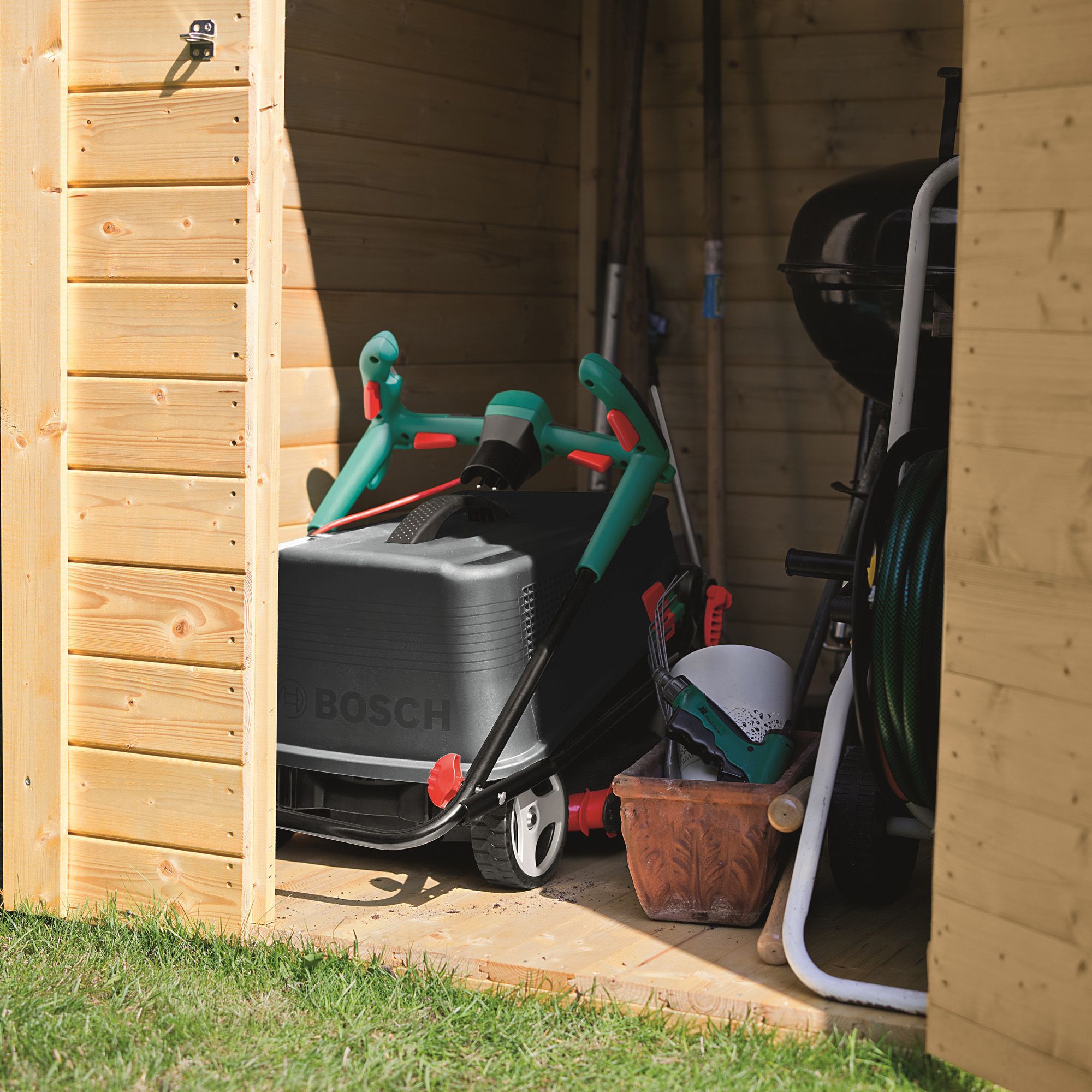 Bosch Rotak 370 ER Corded Rotary Lawnmower Tradepoint