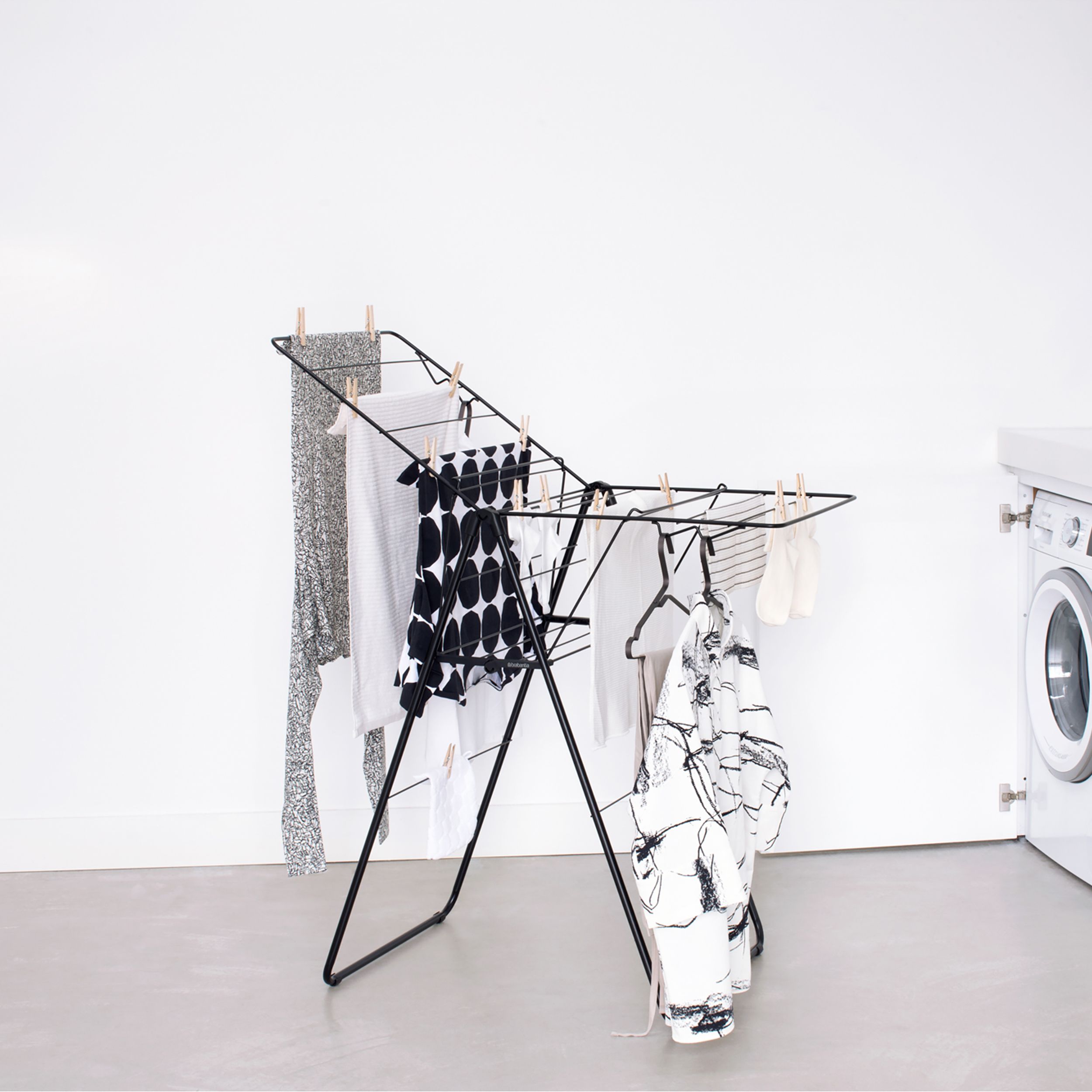 Brabantia Black Foldable Laundry Airer, 15m