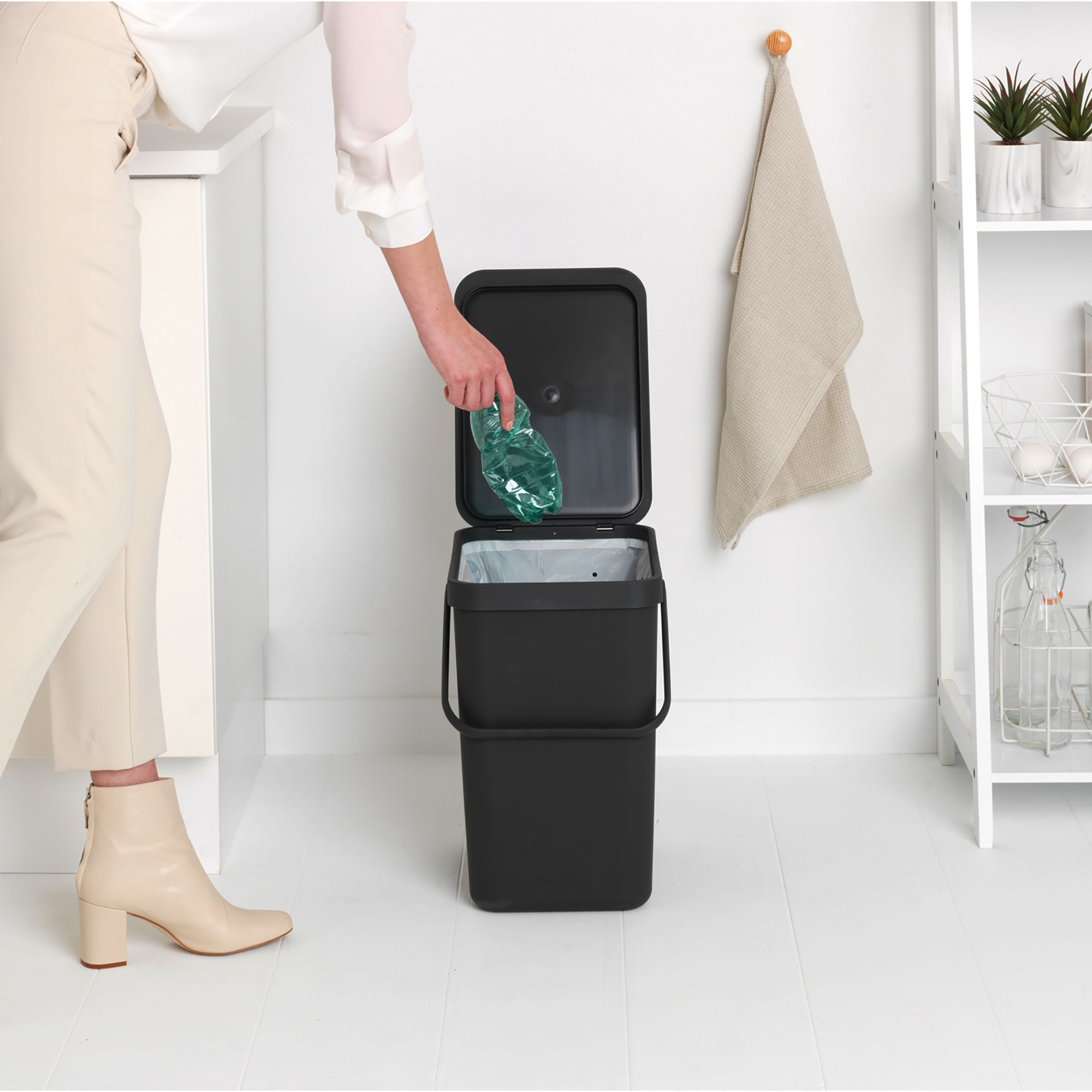 Brabantia Grey Plastic Bin - 25L