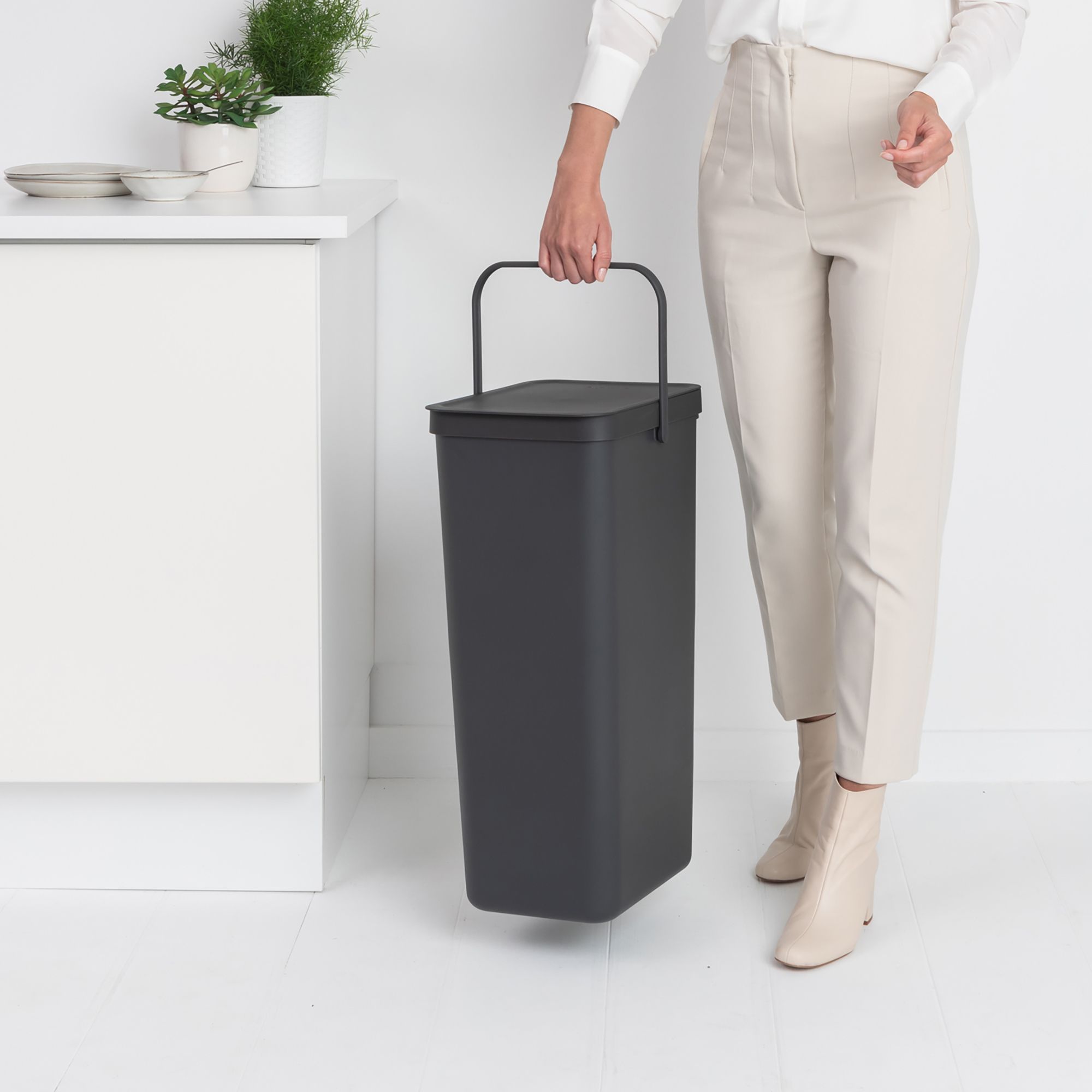 Brabantia Grey Plastic Bin - 40L