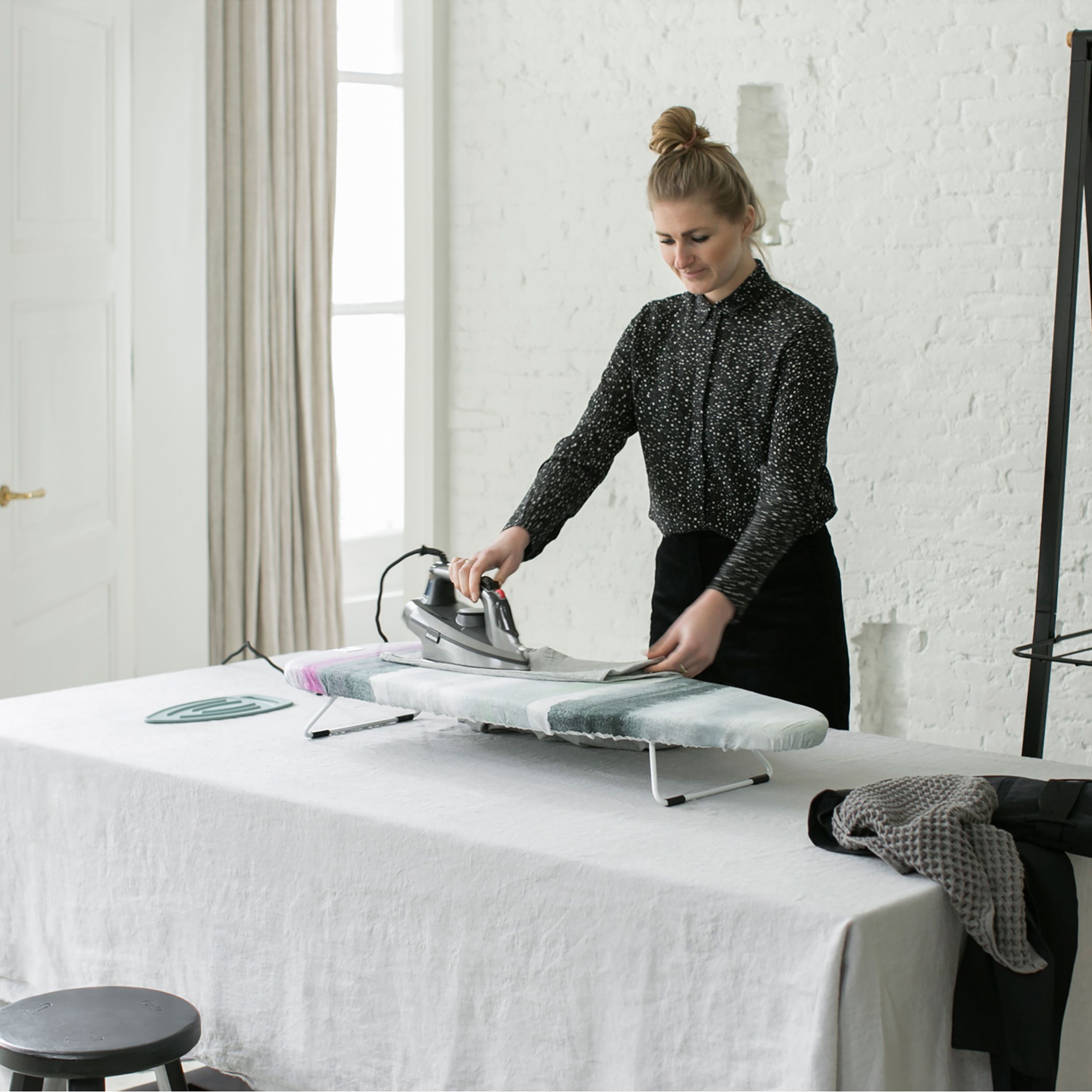 Brabantia Morning breeze Table top ironing board 950mm x 300mm