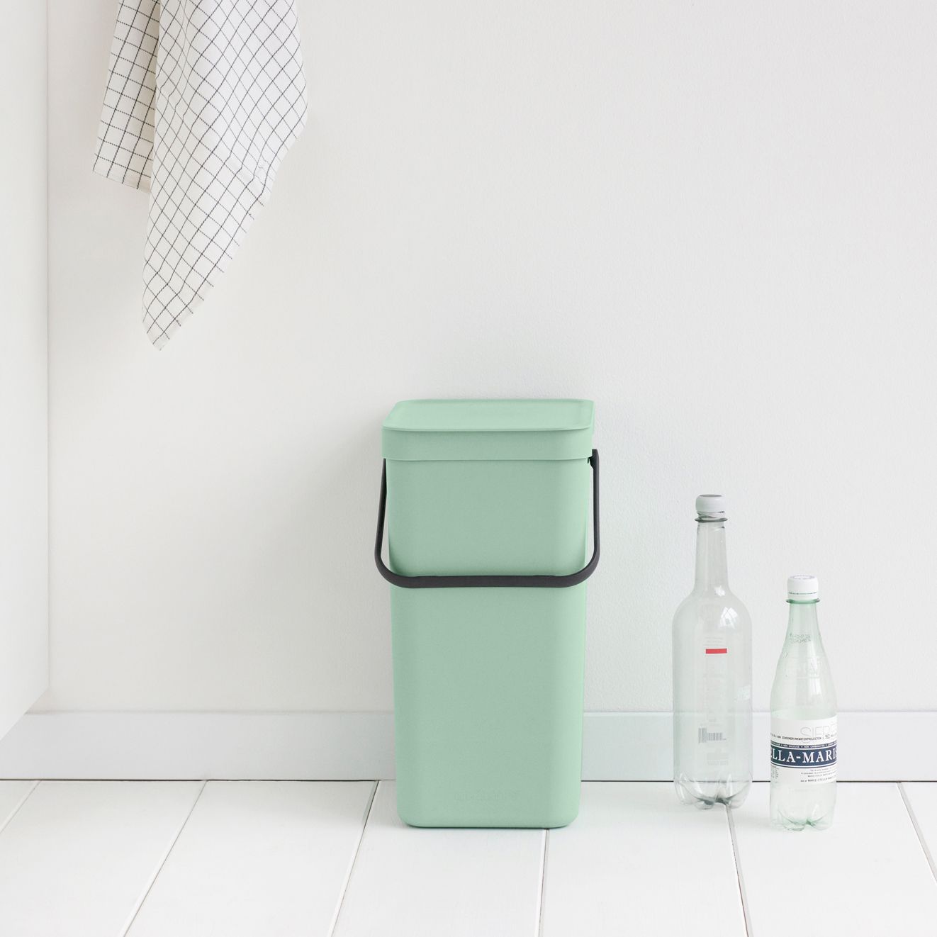 Brabantia Sort & Go Hinged Standard Jade green Plastic Bin - 16L Freestanding