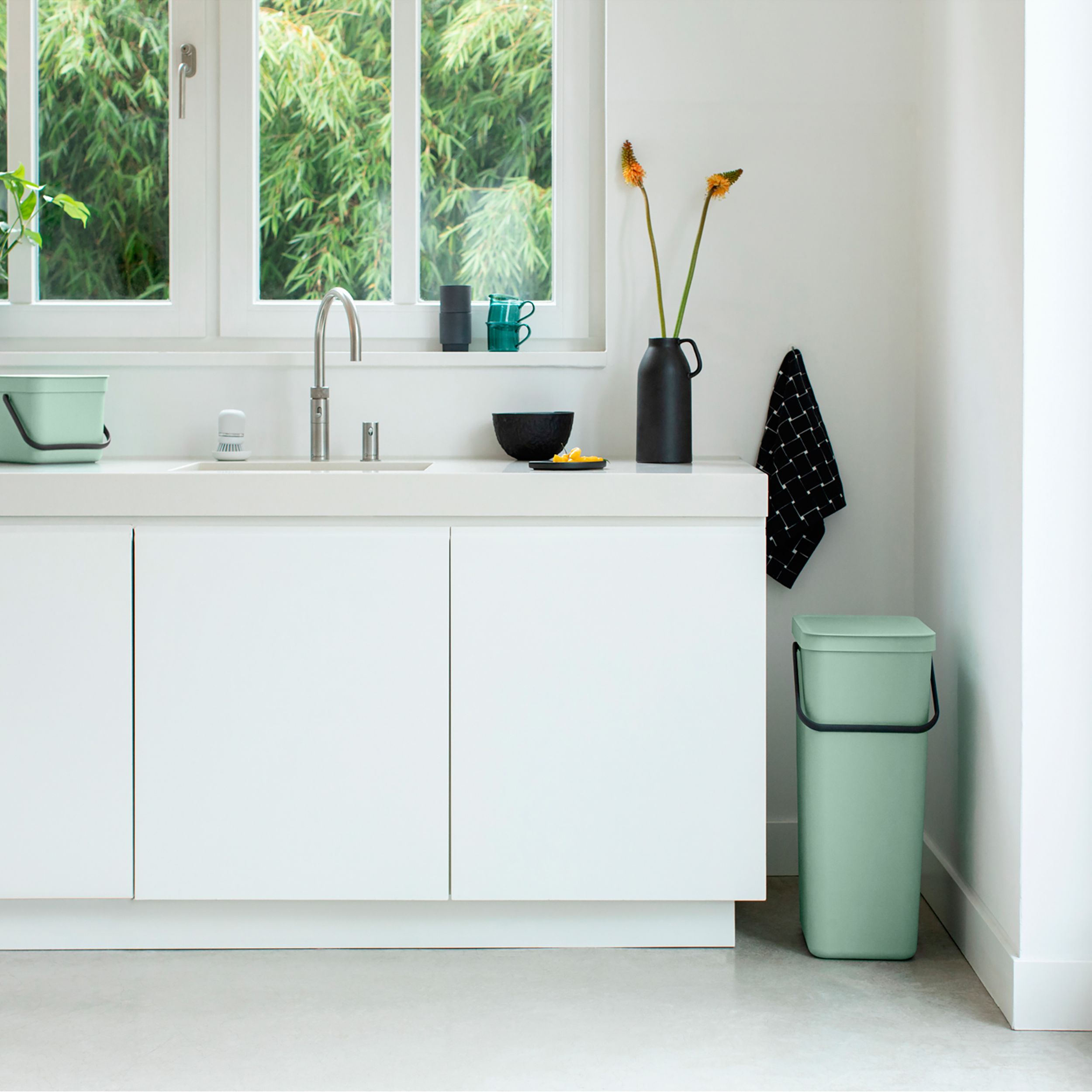 Brabantia Sort & Go Jade Green Recycling bin - 40L
