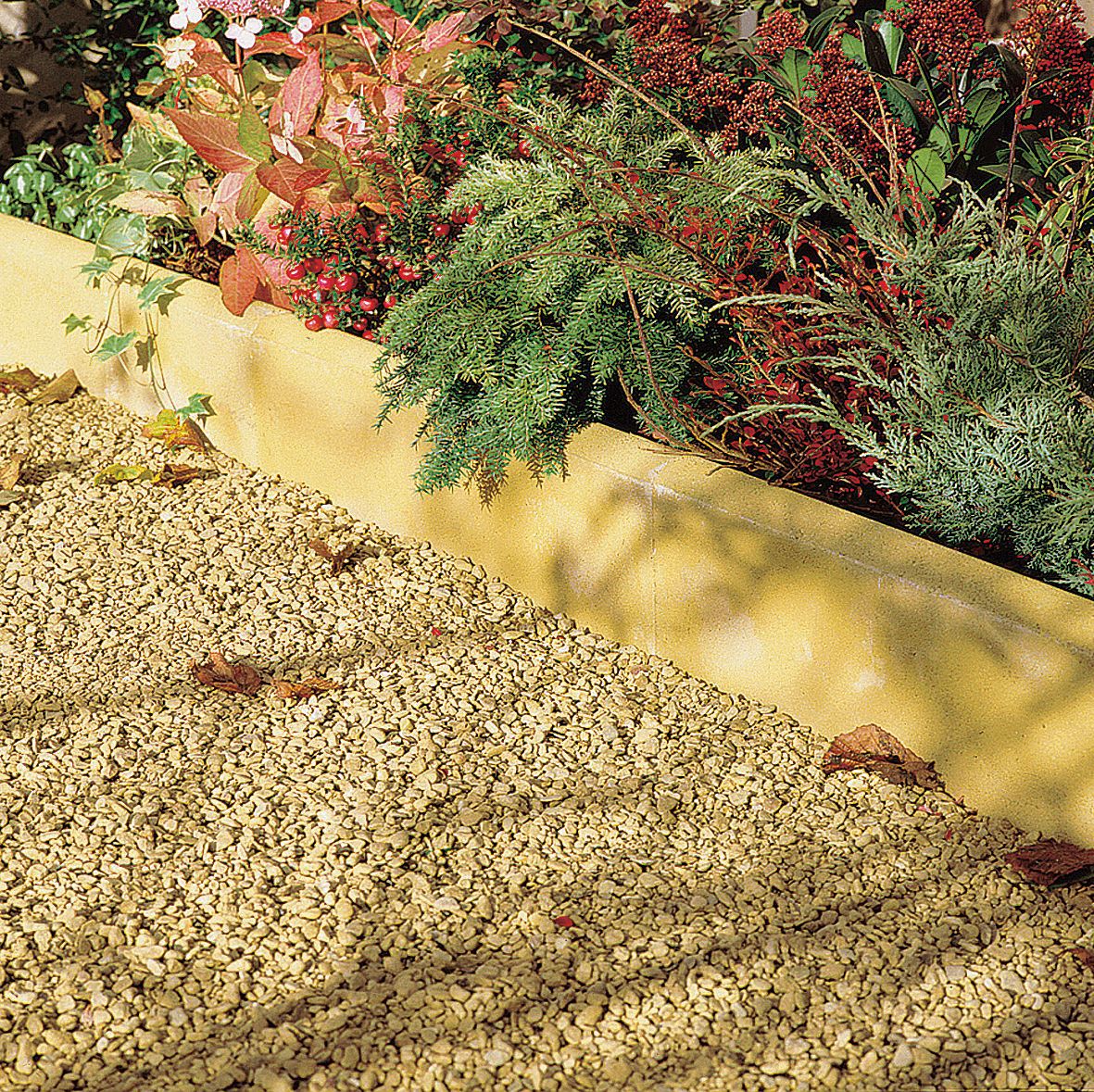 Bradstone Contemporary Double sided Buff Paving edging (H)150mm (T)50mm