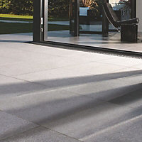 Bradstone Grey Natural granite Paving slab, 14.4m² (L)600mm (W)600mm