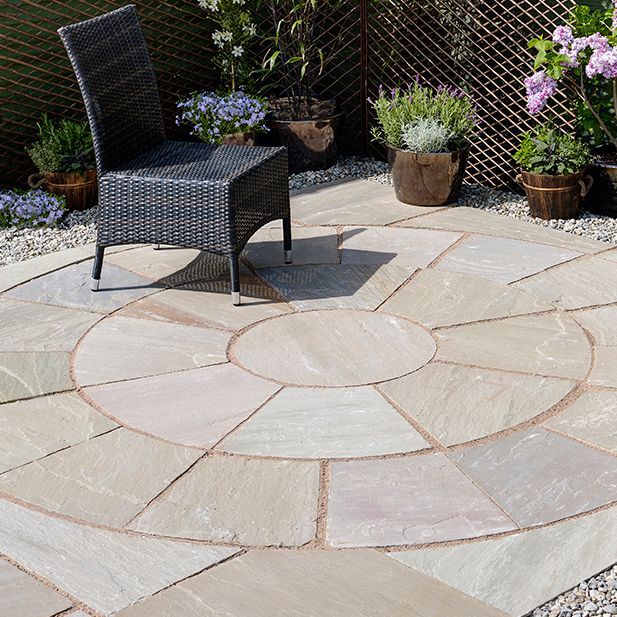 Bradstone Natural sandstone Autumn green Sandstone Paving slab (L)100mm (W)100mm - Sample