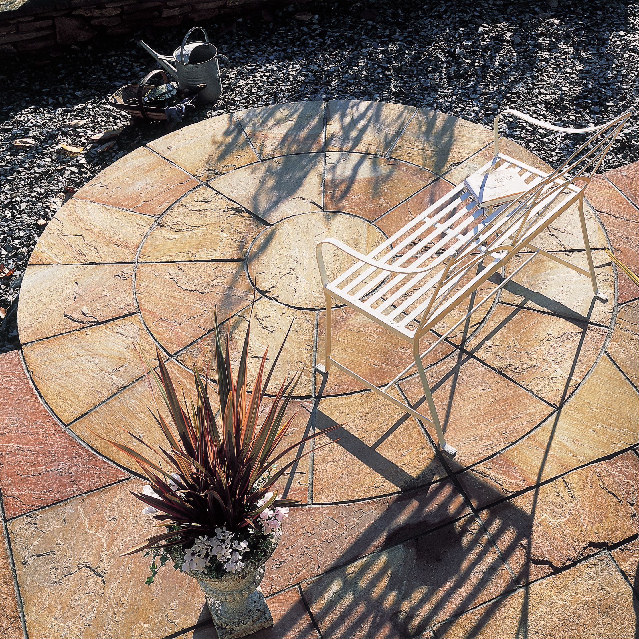Bradstone Natural sandstone Sunset buff Sandstone Paving set, 4.75m² Pack of 25