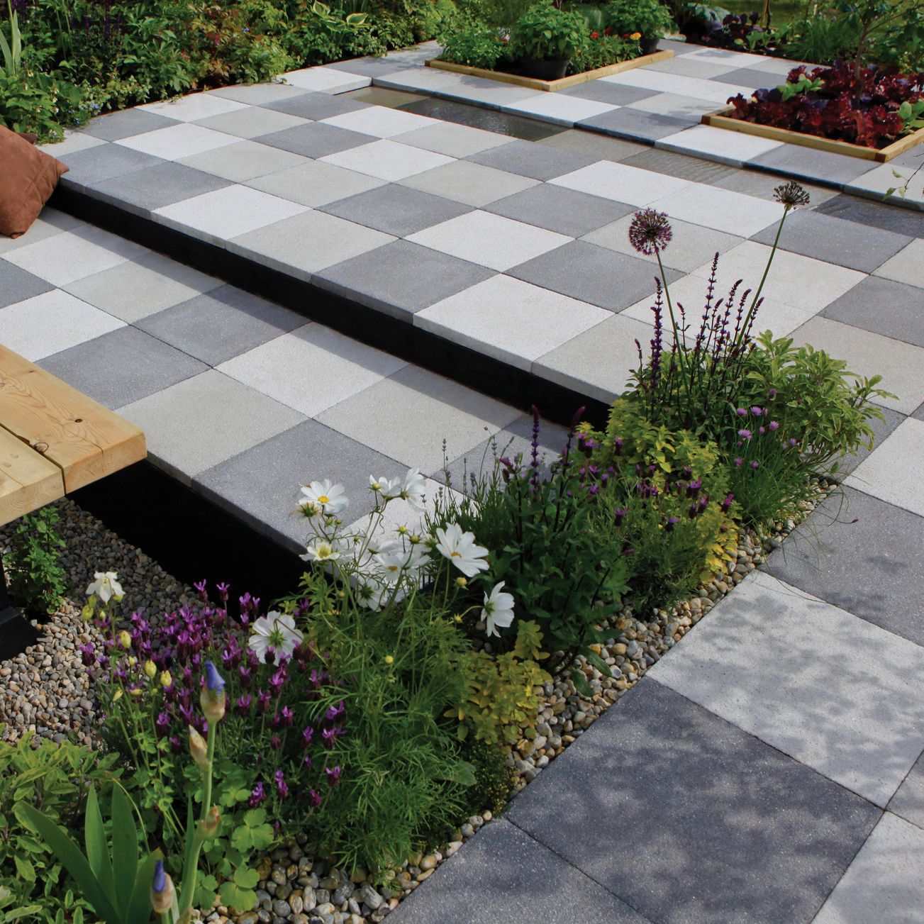 Bradstone Panache ground Midnight grey Concrete Paving slab, 8.1m² (L)450mm (W)450mm Pack of 40