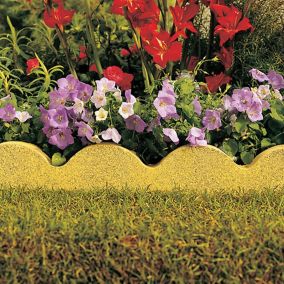 Bradstone Scalloped Buff Paving edging (H)150mm (W)600mm (T)50mm, Pack of 48