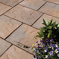 BradstoneAshbourne York brown Reconstituted stone Paving set, 9.72m² Pack of 48
