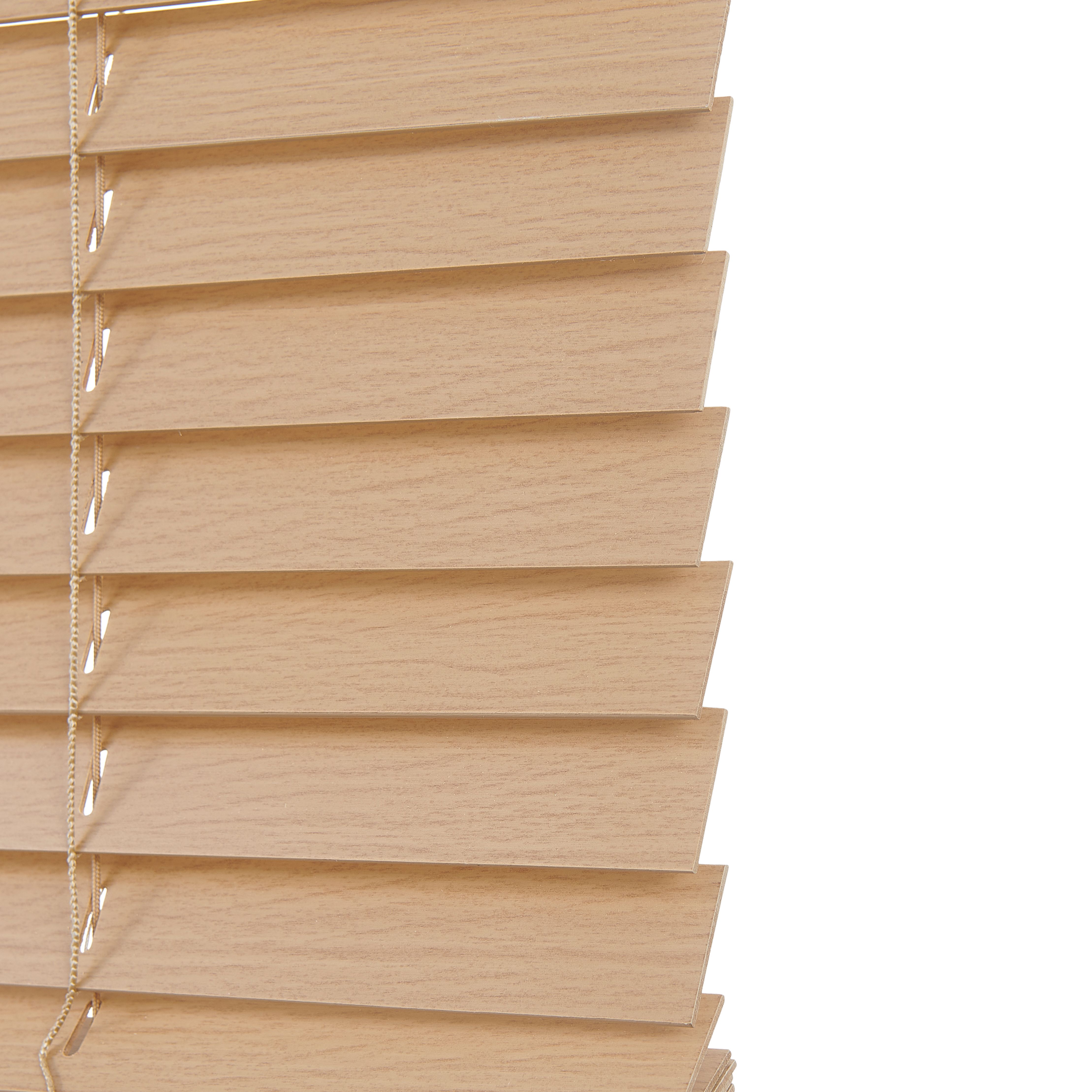 Cana Natural Oak effect Wood Venetian Blind (W)60cm (L)180cm