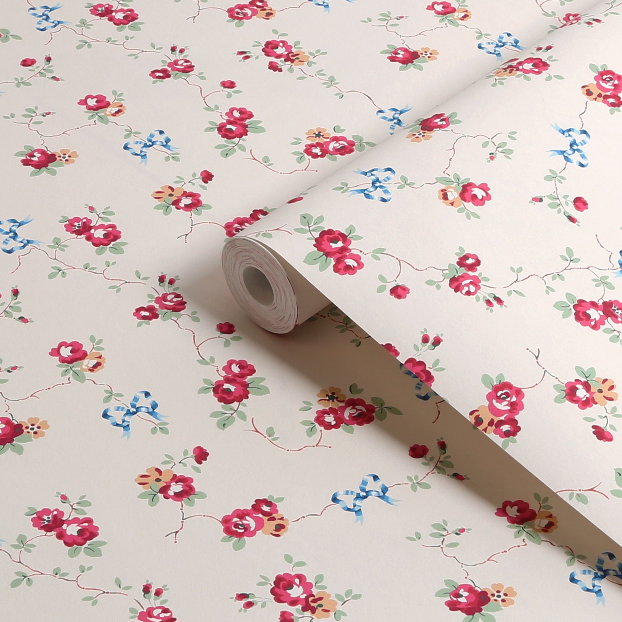 Cath Kidston Cream Rose & Bows Smooth Wallpaper