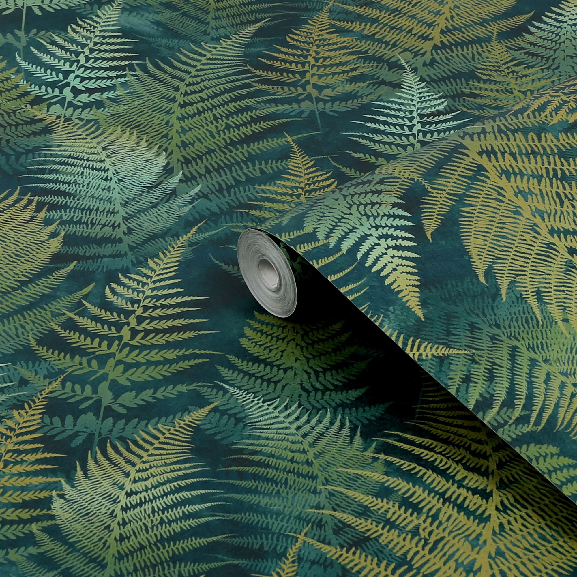 Clarissa Hulse Woodland Fern Emerald Smooth Wallpaper