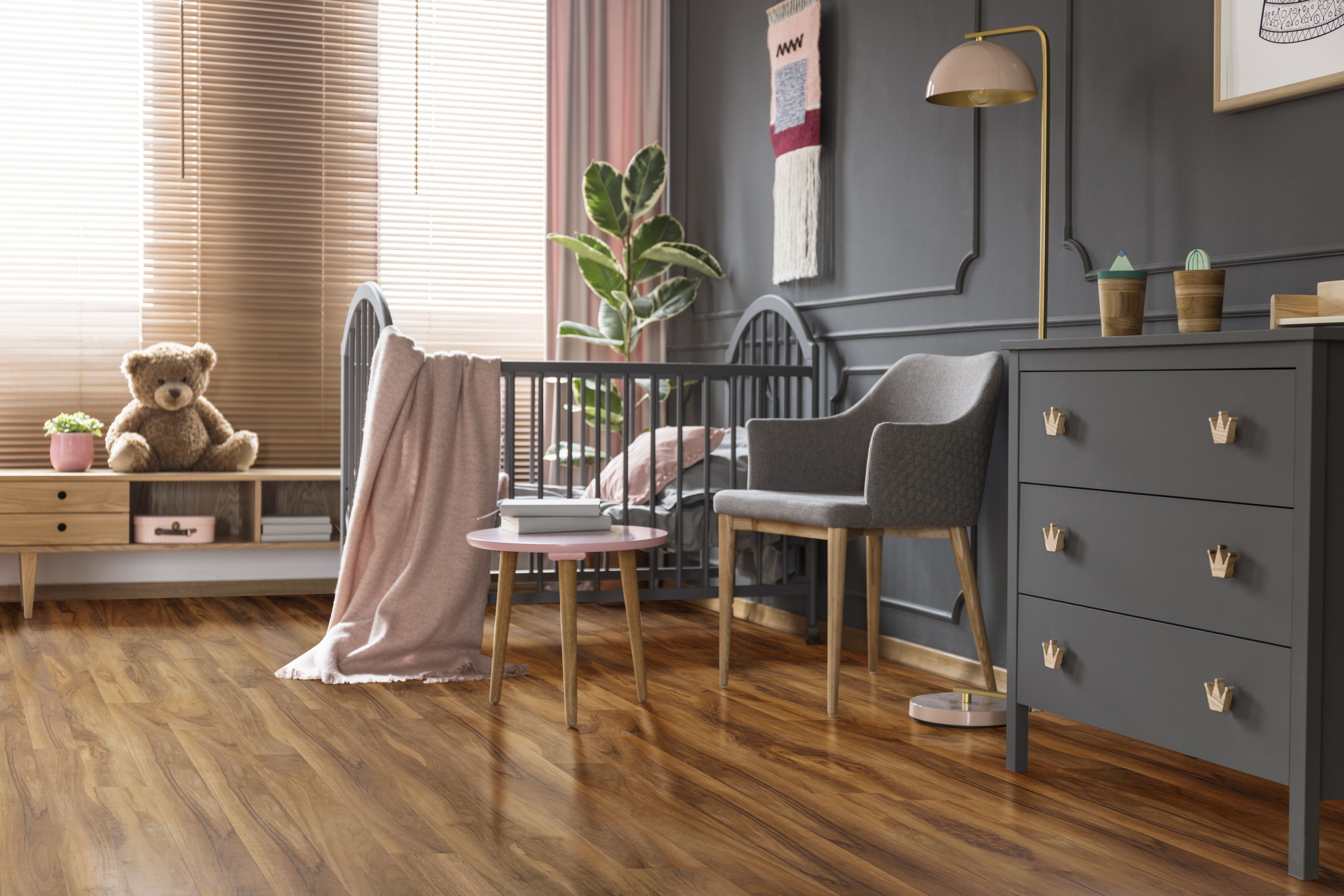 Colours Dolce Walnut effect Laminate Flooring, 1.19m²