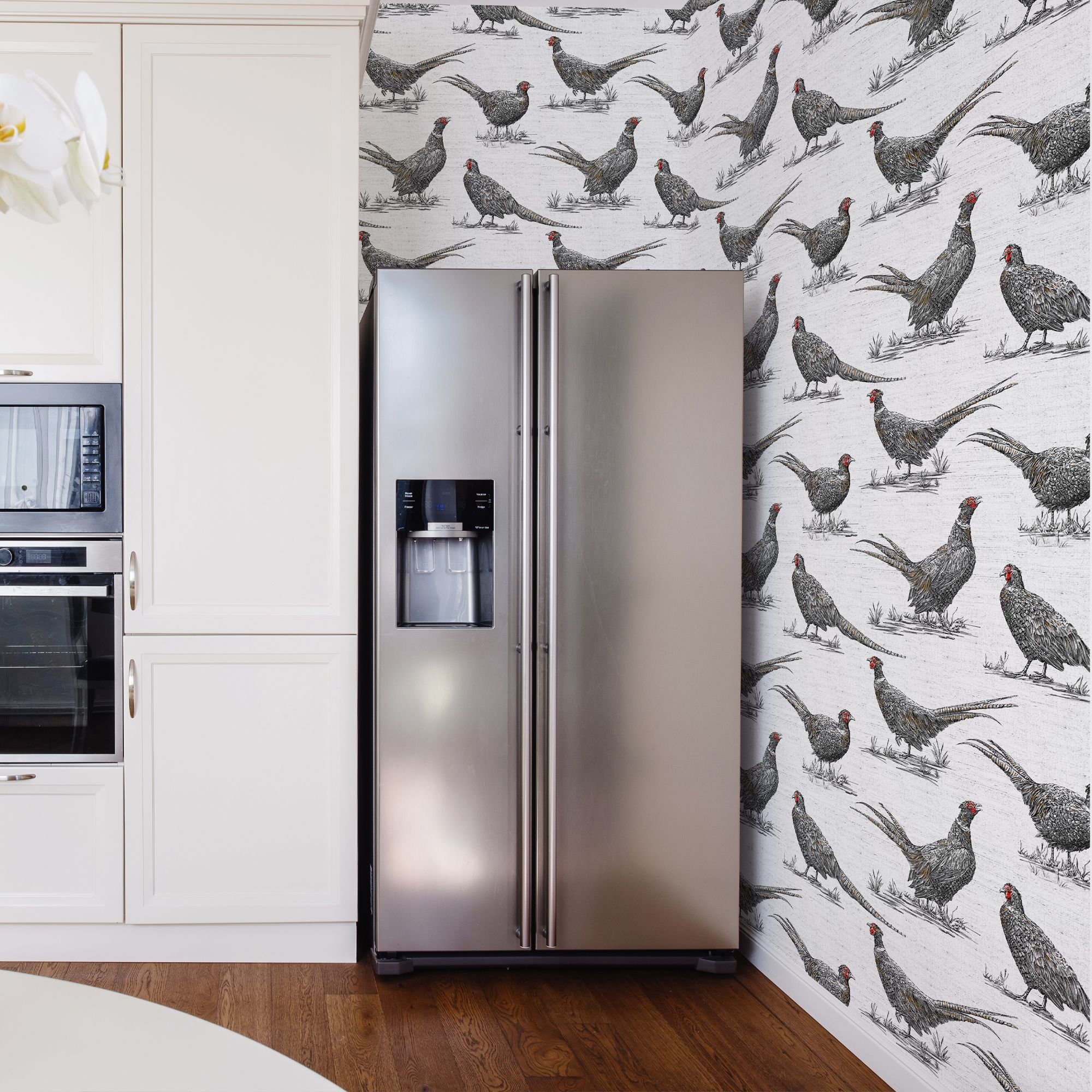 Contour Multicolour Pheasant Smooth Wallpaper