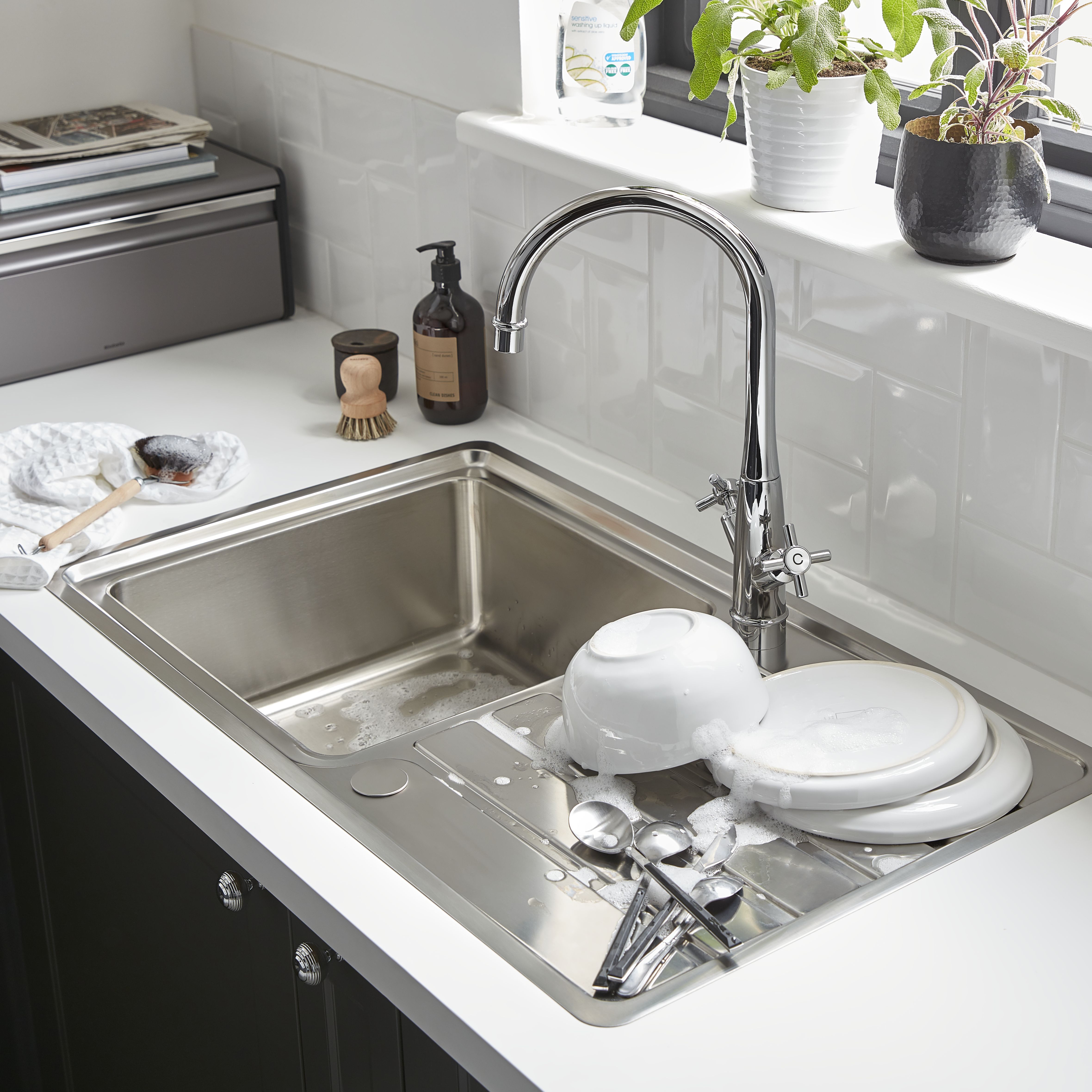 Cooke & Lewis Apollonia Brushed Silver Stainless steel 1 Bowl Sink ...