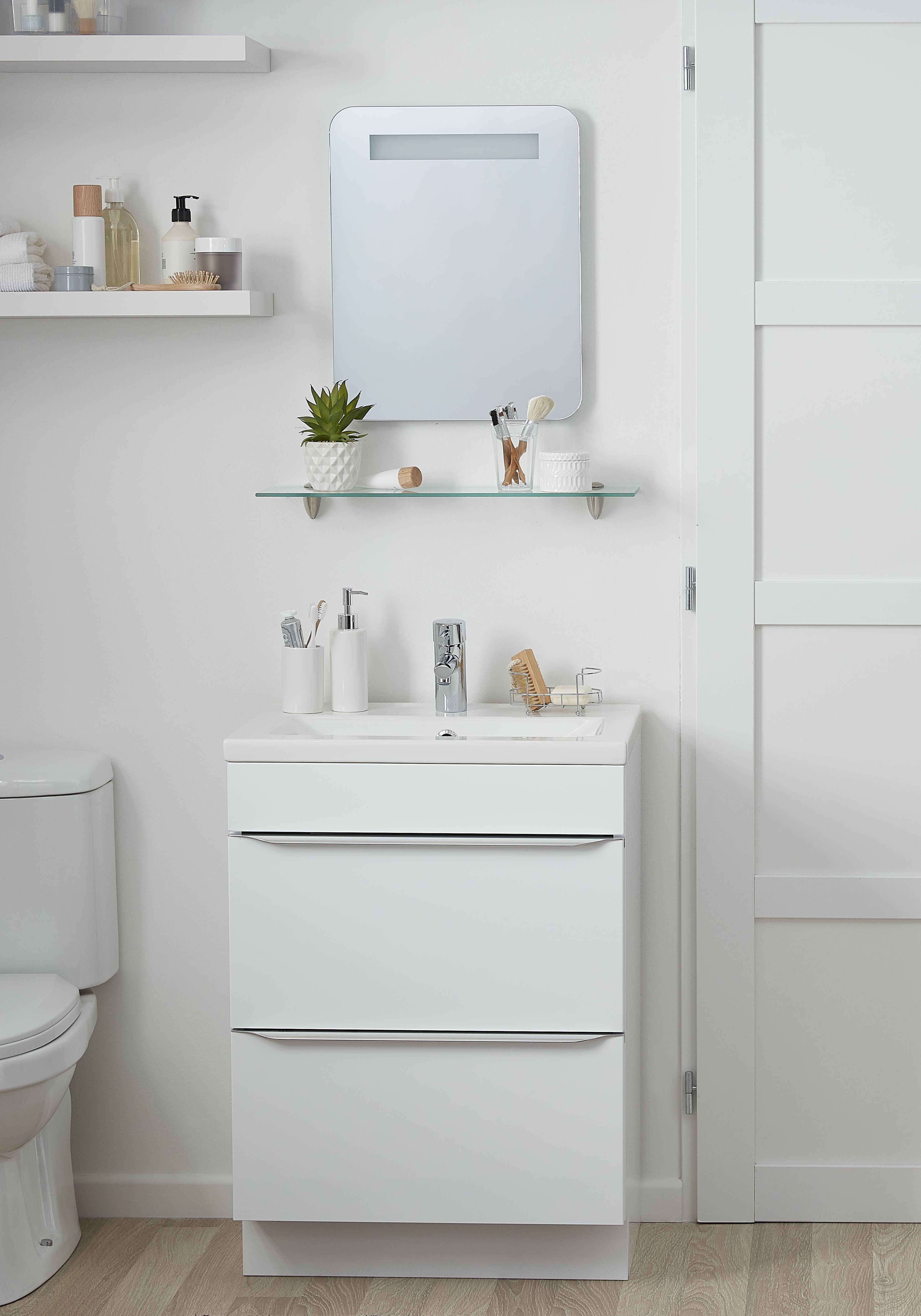 Cooke & Lewis Colwell Rectangular Wall-mounted Bathroom Illuminated Bathroom mirror (H)50cm (W)40cm