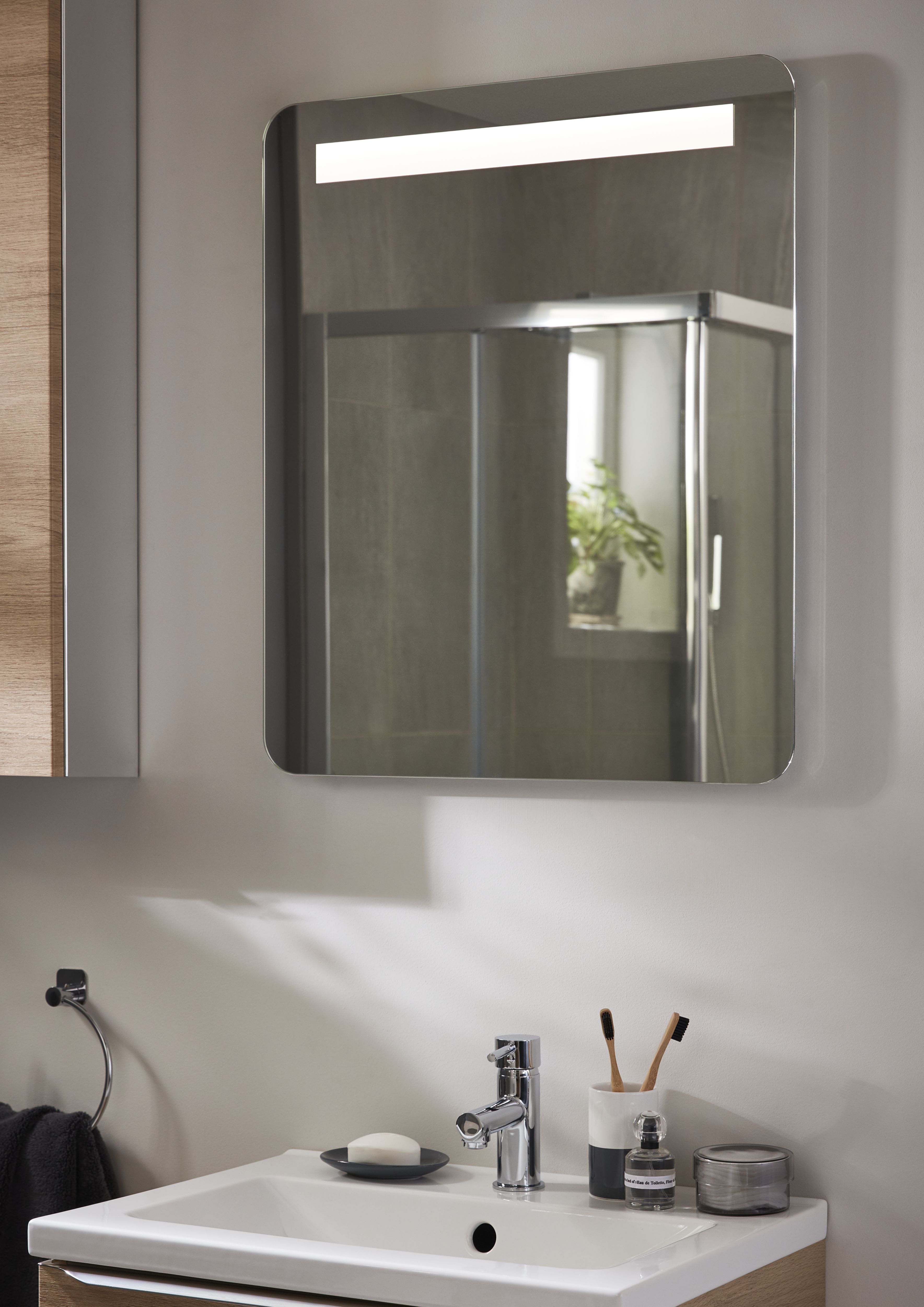 Cooke & Lewis Colwell Rectangular Wall-mounted Bathroom & WC Illuminated Bathroom mirror (H)70cm (W)60cm