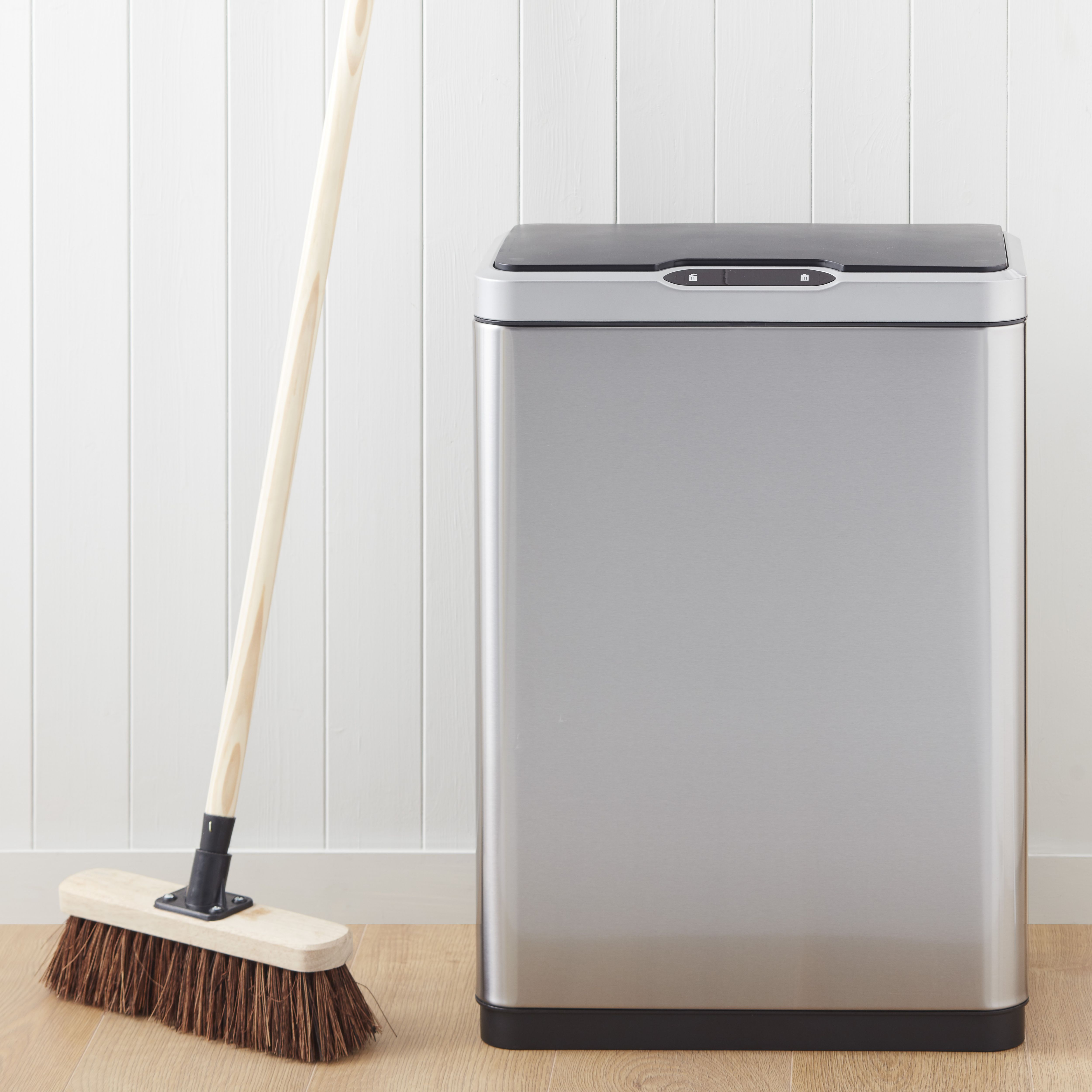 Cooke & Lewis Drosera Metal Sensor Bin - 45L
