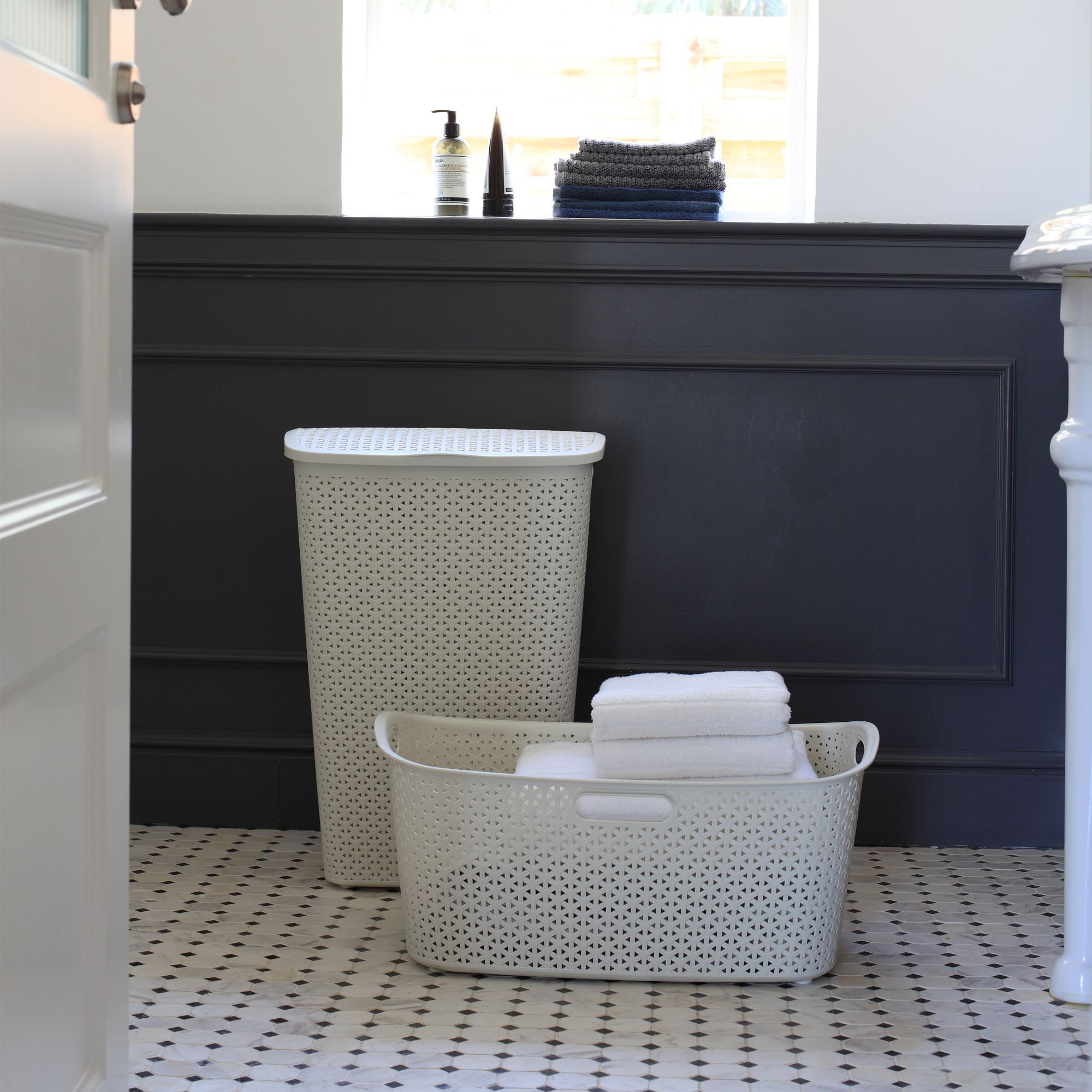 Curver My style White Plastic Laundry hamper, 55L