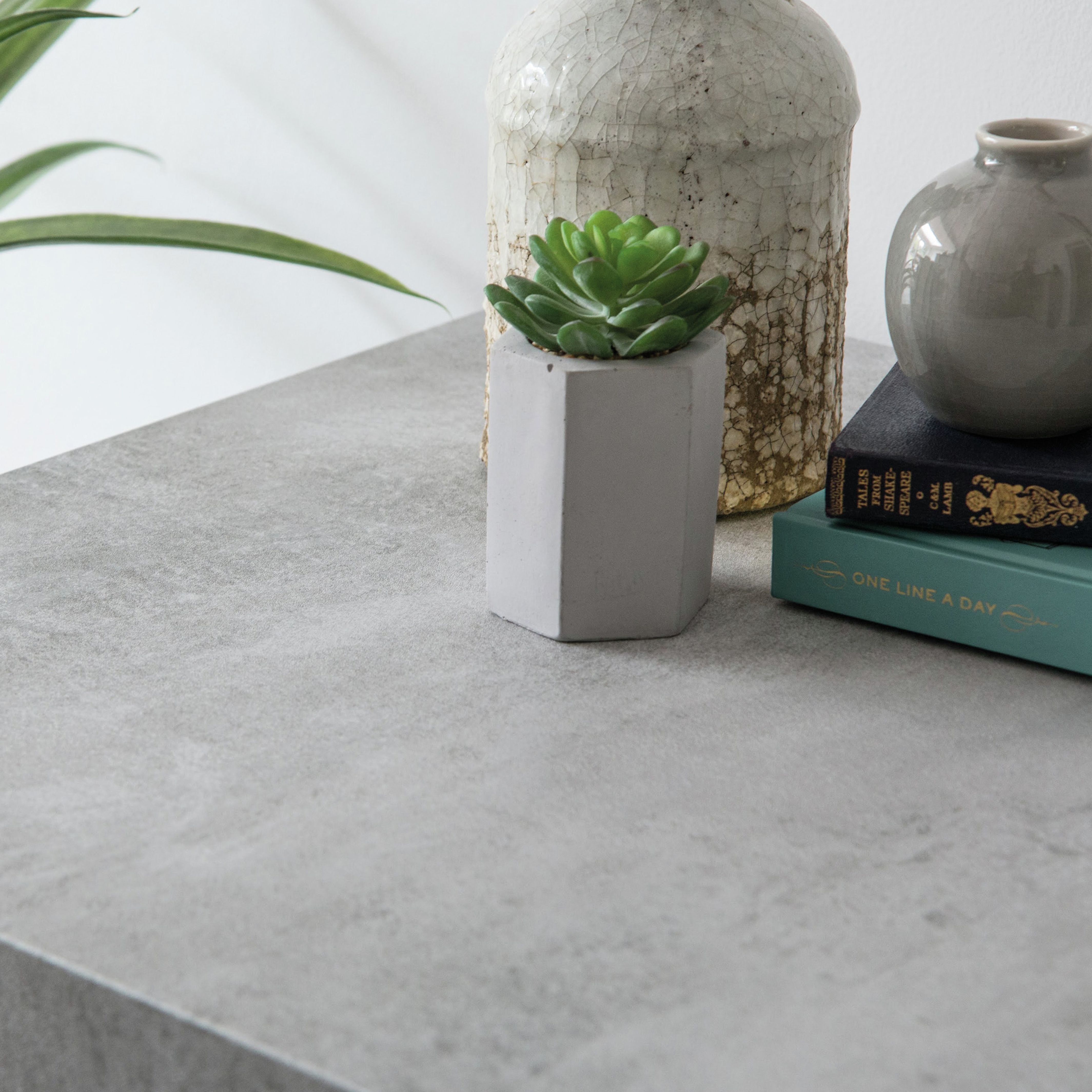 D-C-Fix Grey concrete Mid sheen Brown Concrete effect Self-adhesive film (L)2m (W)675mm